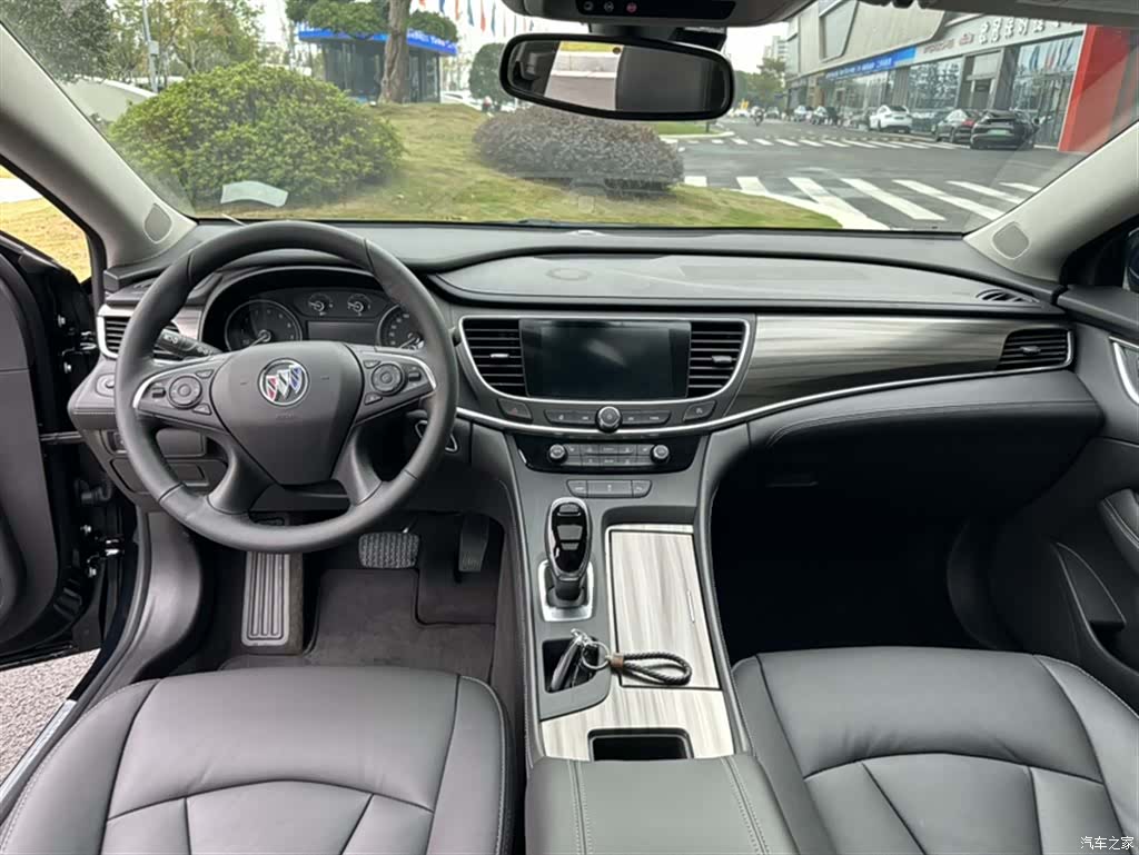Buick LaCrosse, 2022 20