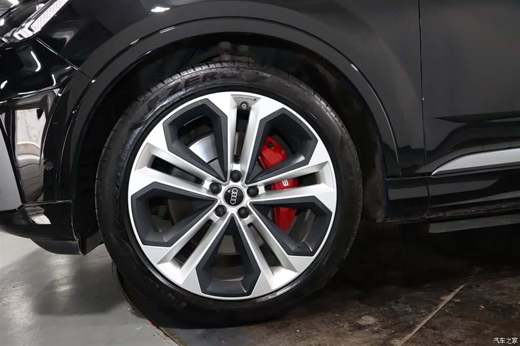 Audi Q7, 2023 20
