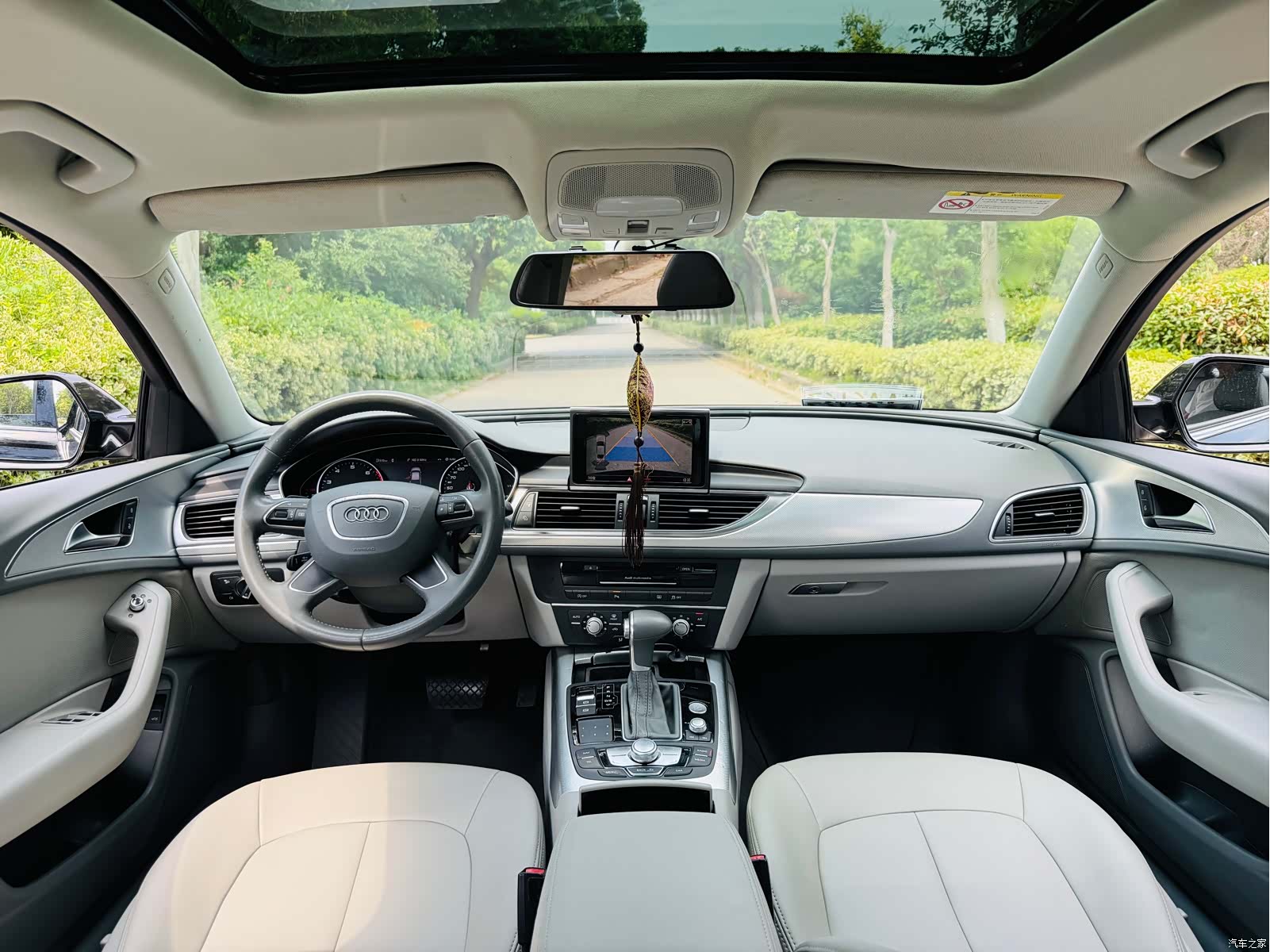 Audi A6L, 2015 8