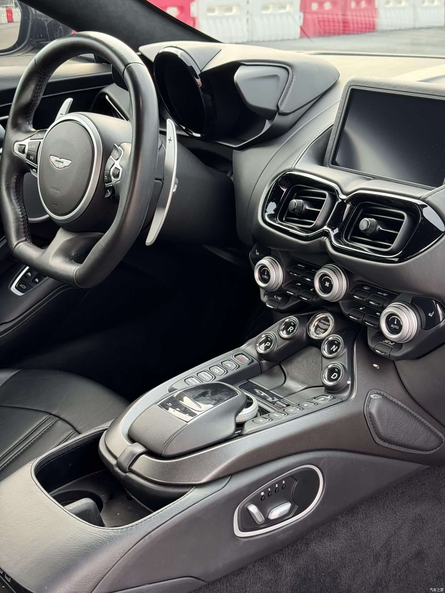Aston Martin Vantage, 2021 9