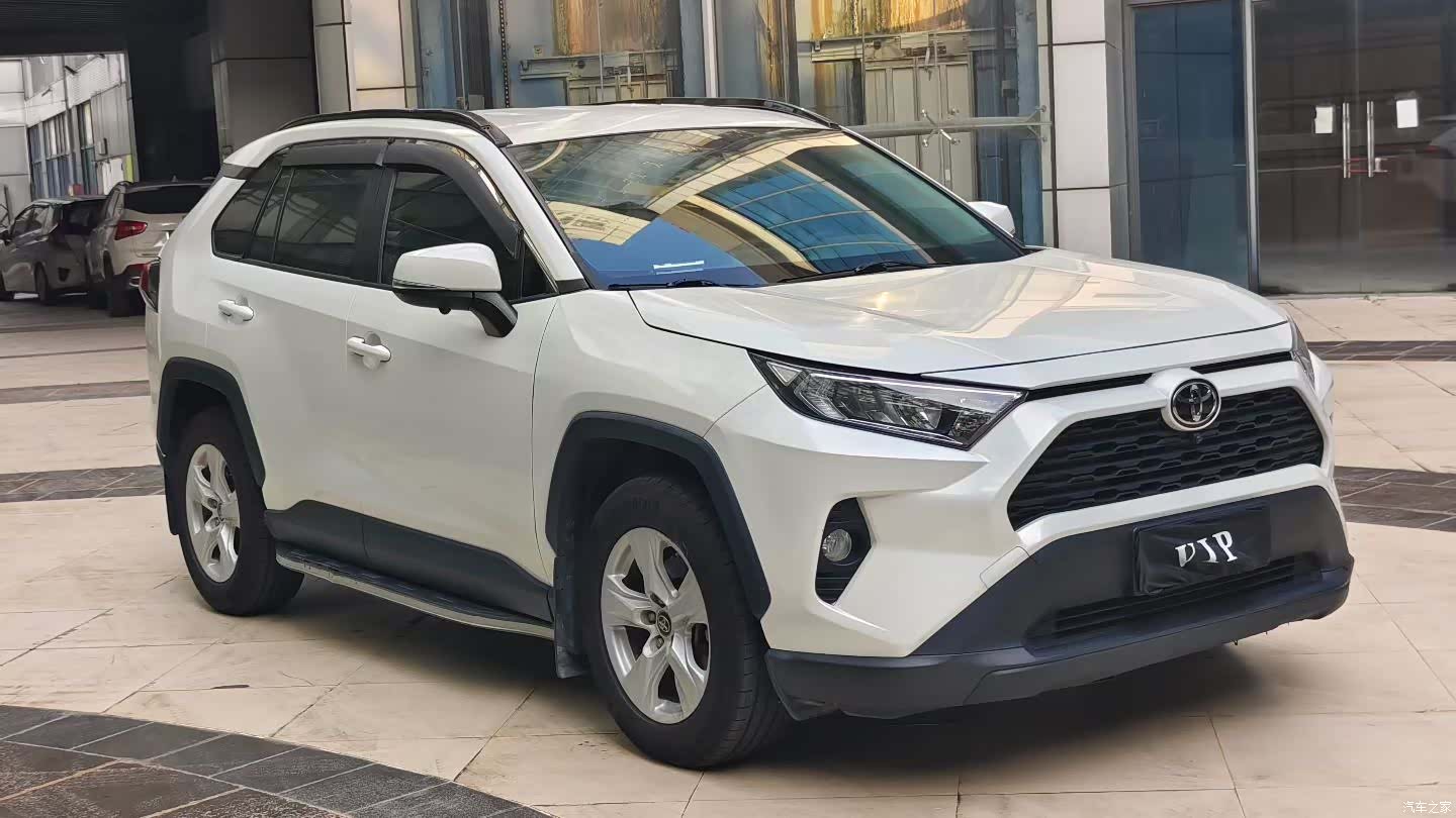 Toyota RAV4, 2021 2