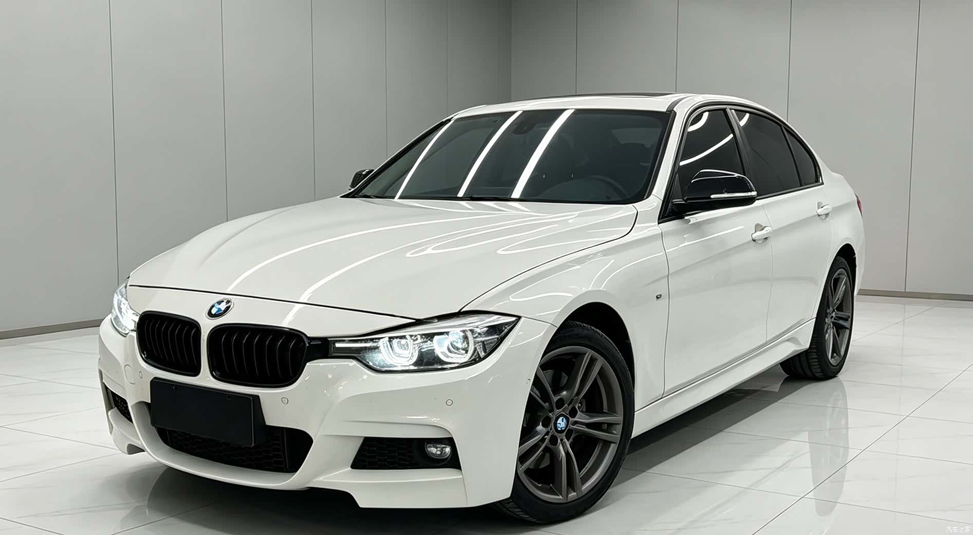 BMW 3 Series, 2019 1