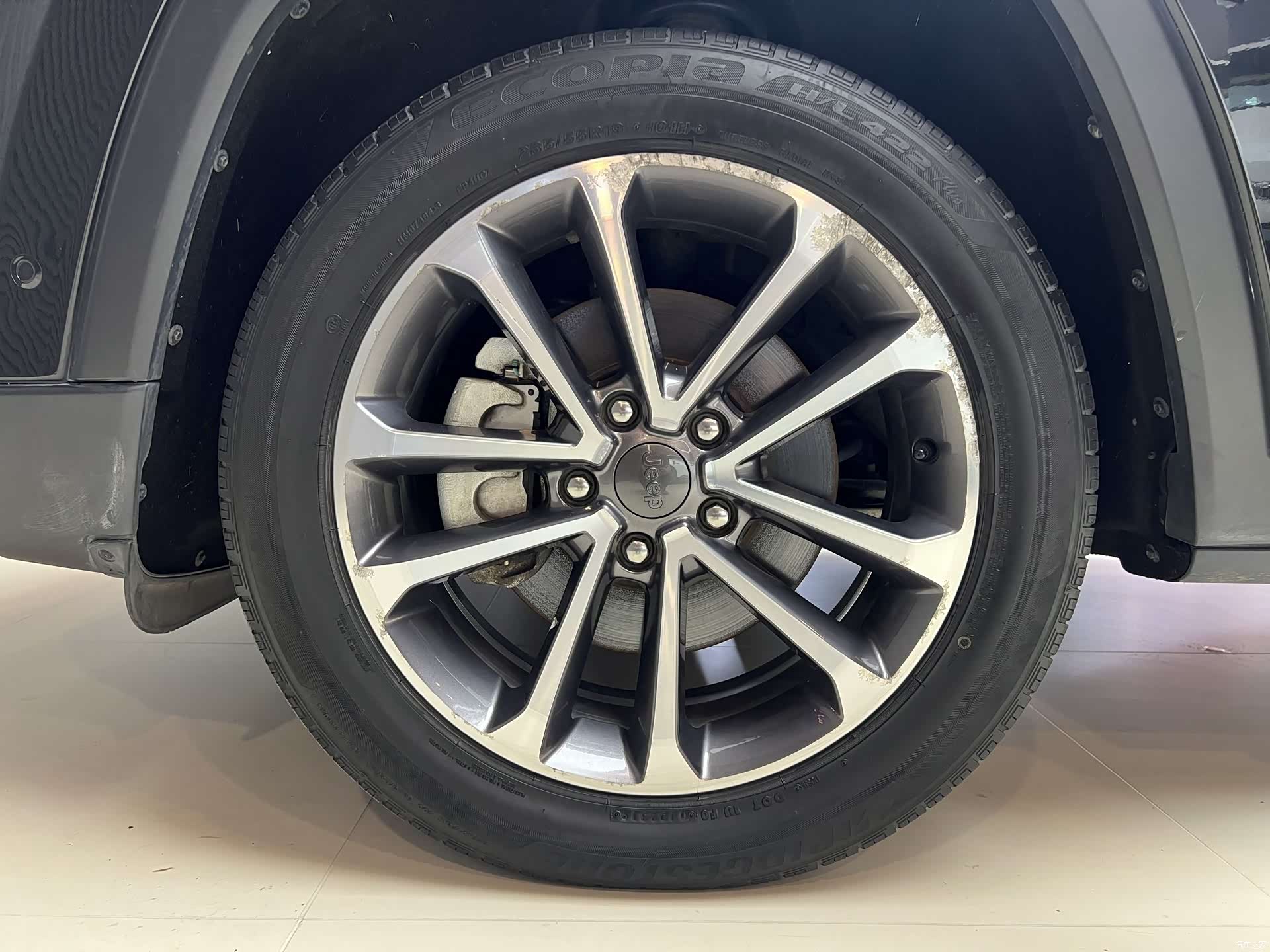 Jeep Grand Commander, 2019 21