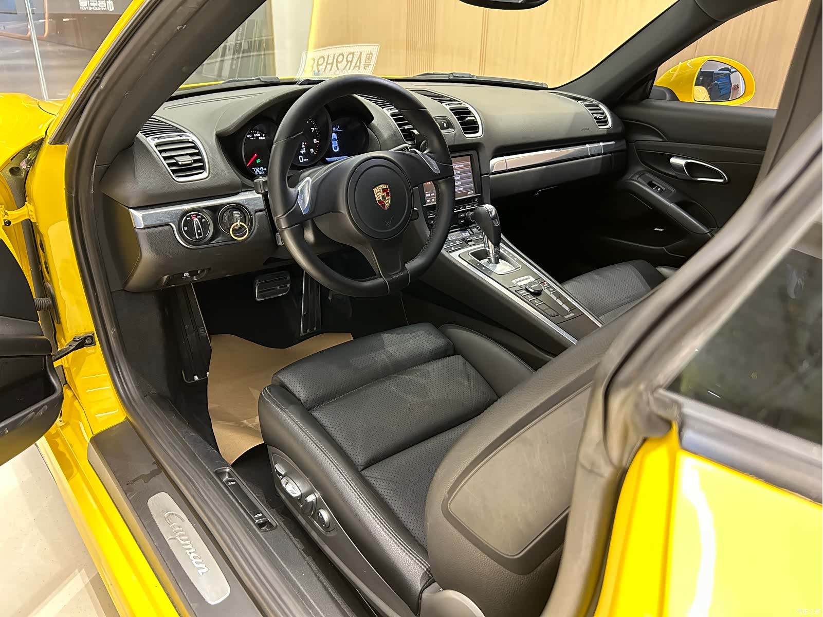 Porsche Cayman, 2015 4