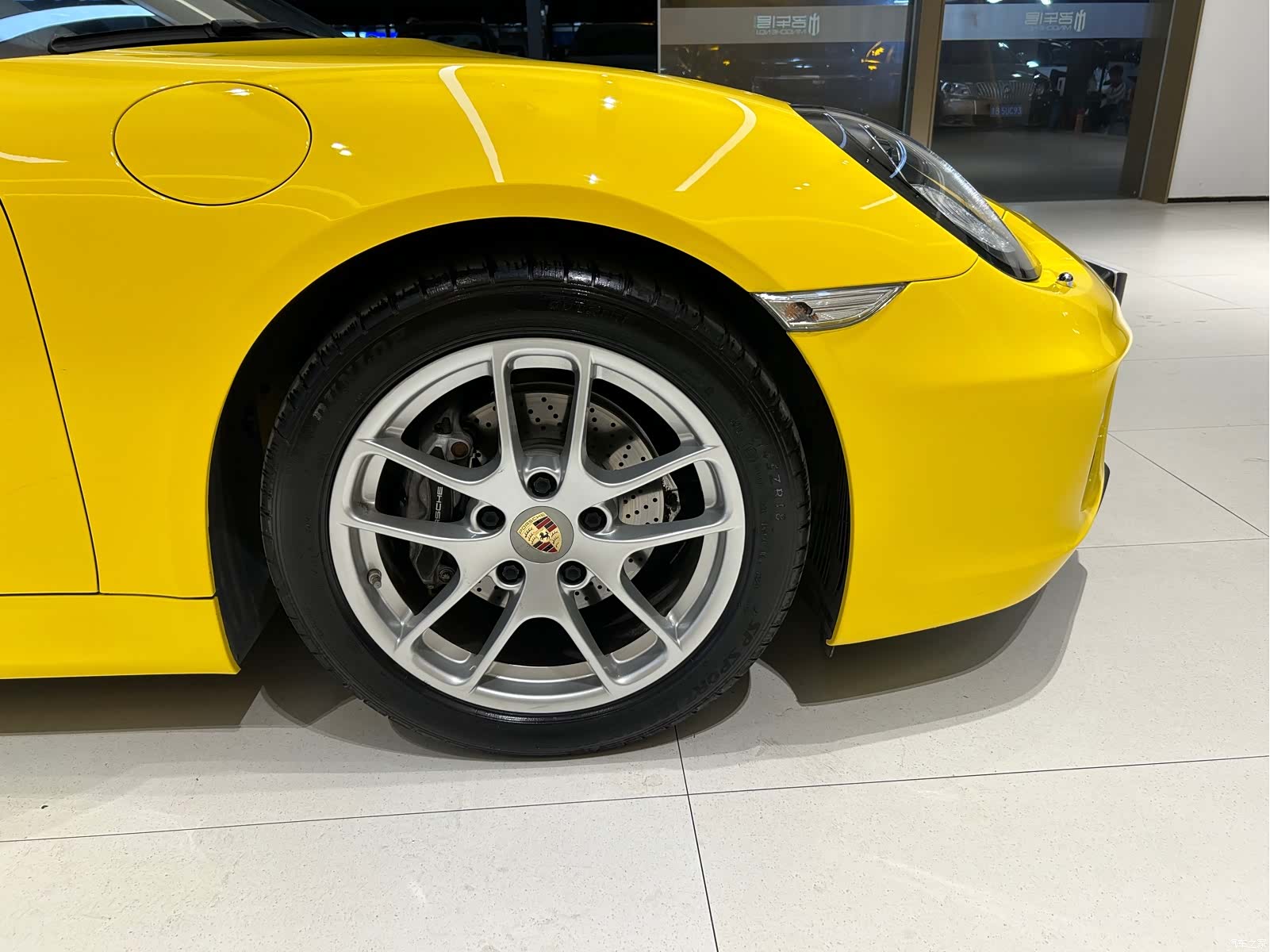 Porsche Cayman, 2015 3