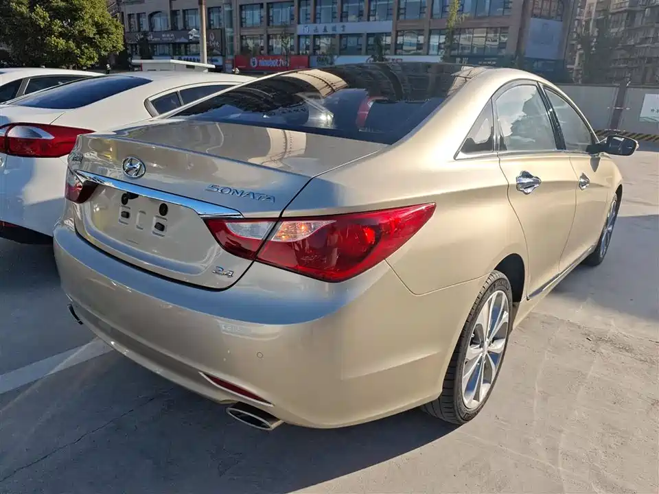 Hyundai Sonata