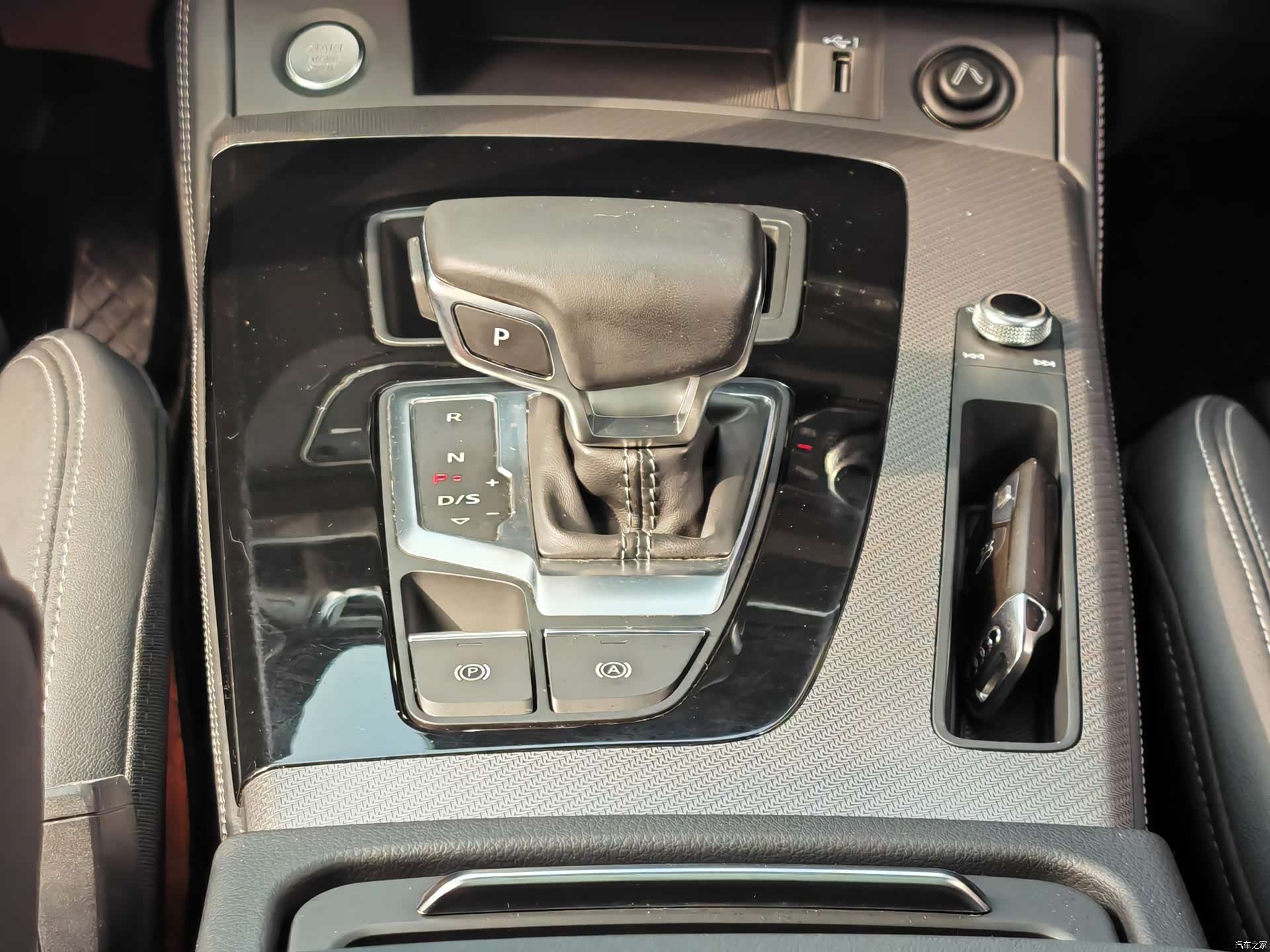 Audi Q5L, 2022 13