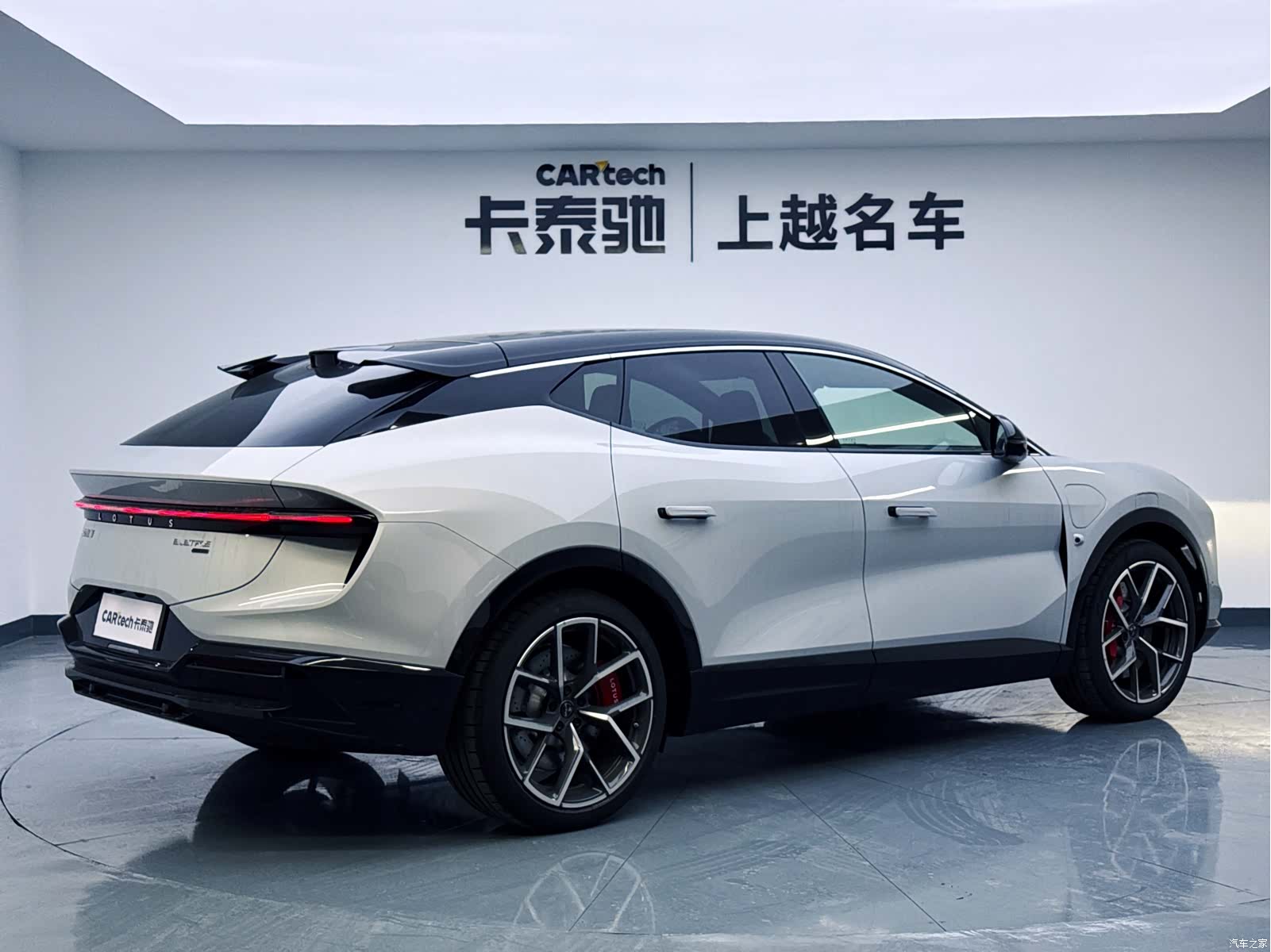 Lotus ELETRE, 2026 все фото