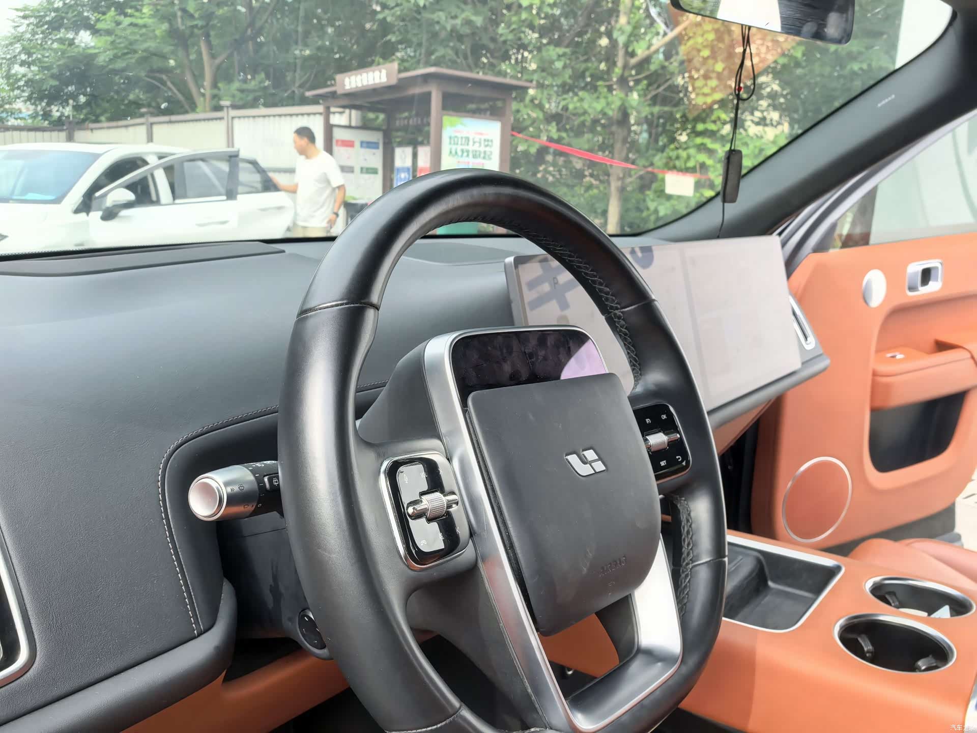 Li Auto L8, 2023 16