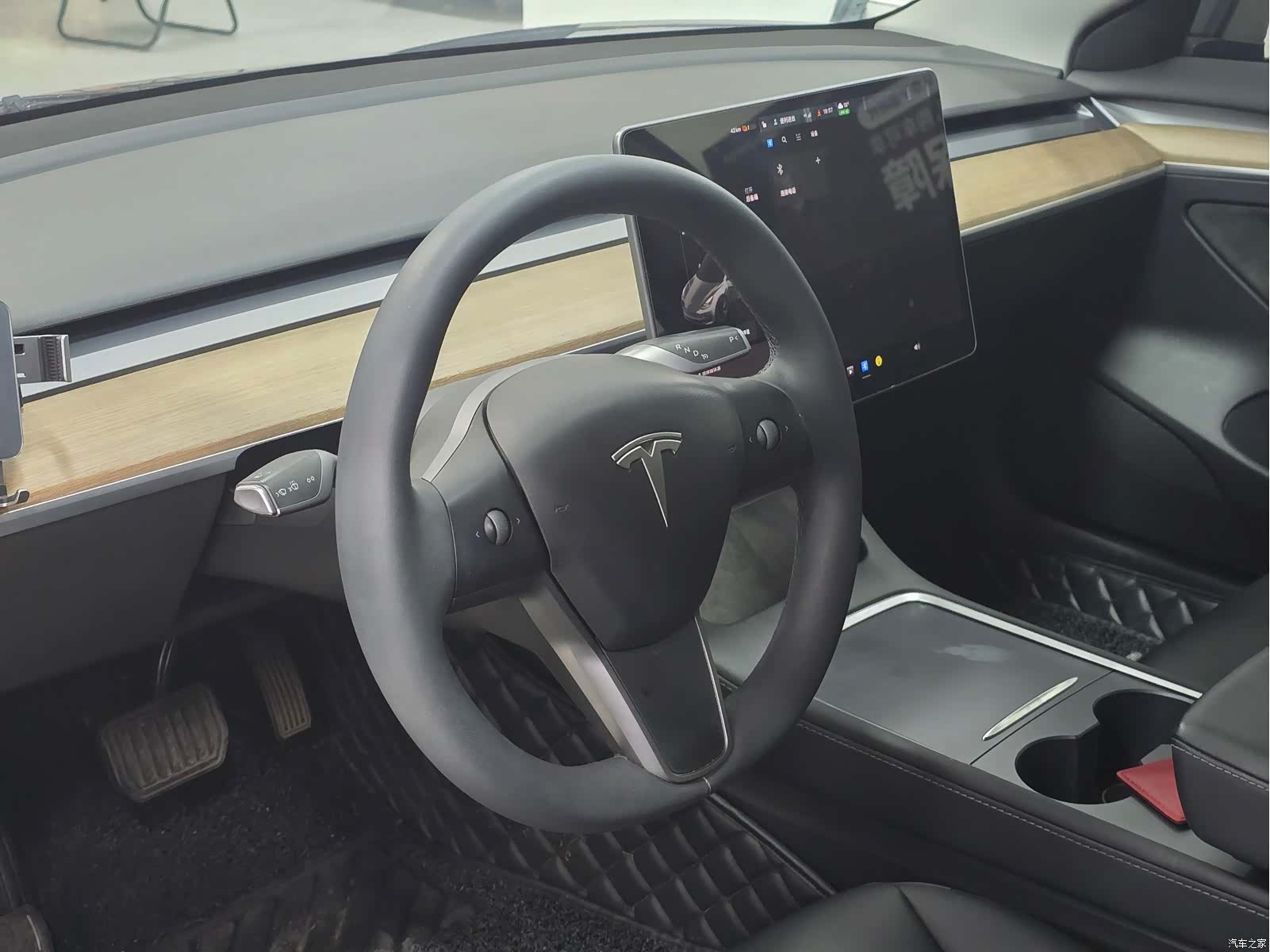 Tesla Model 3, 2021 4