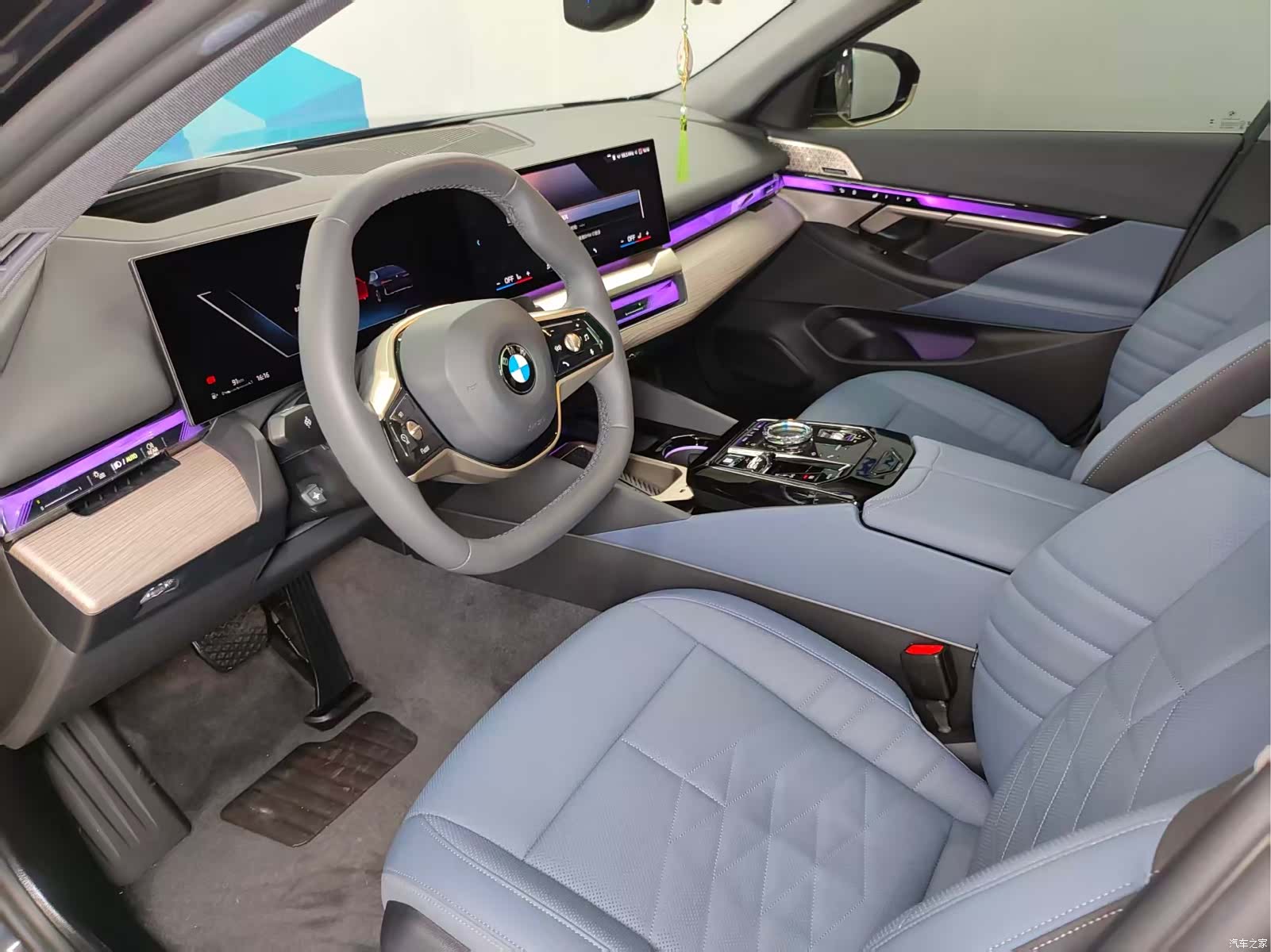 BMW 5 Series, 2025 8