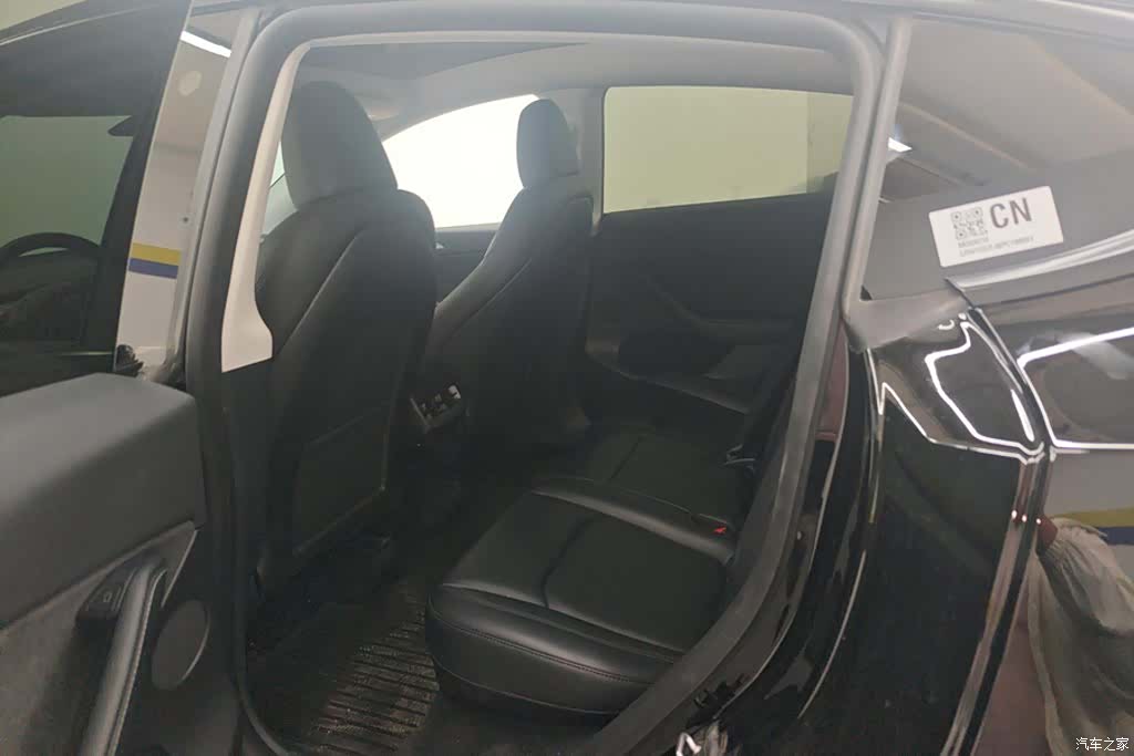 Tesla Model Y, 2023 11