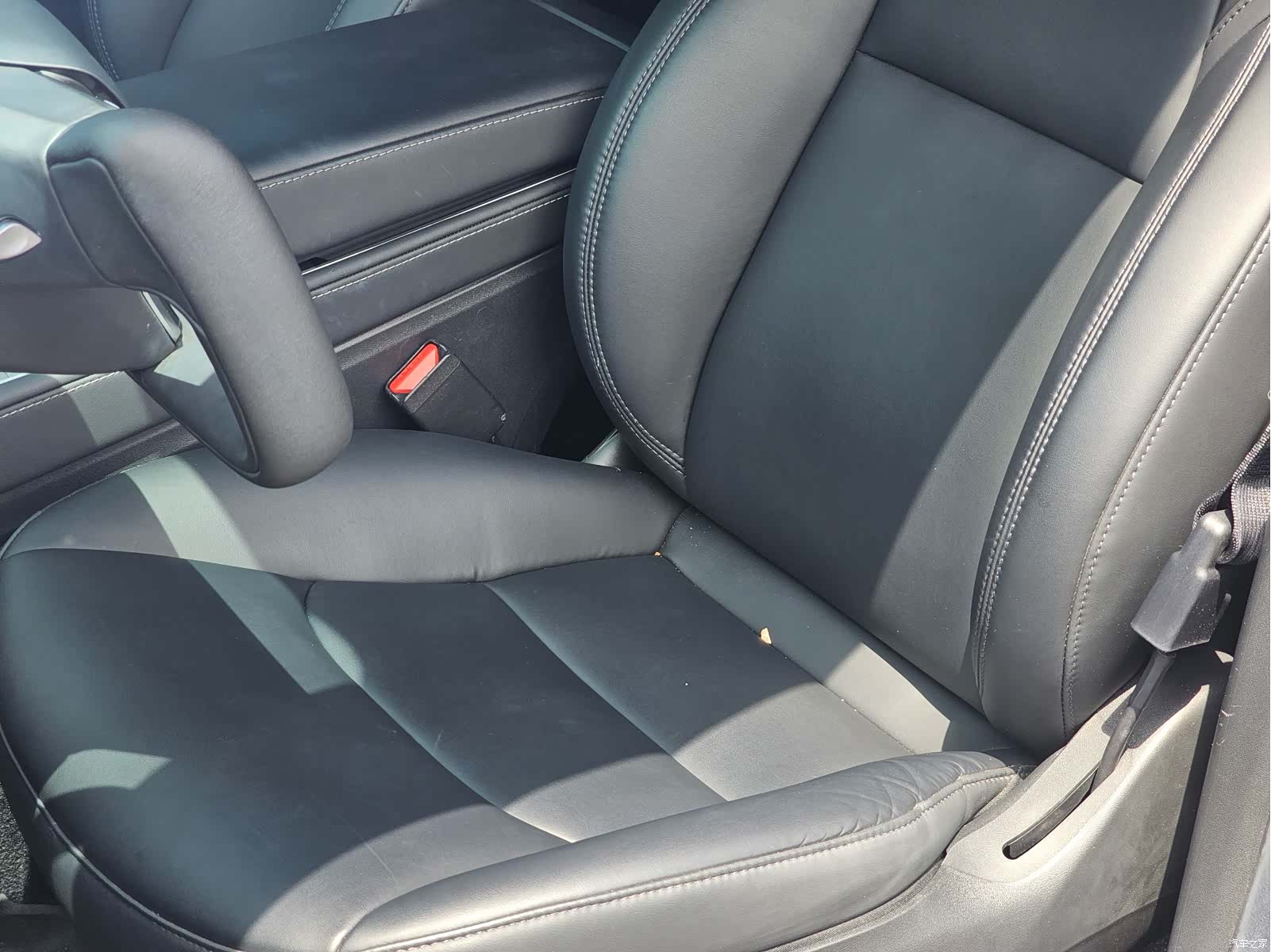 Tesla Model Y, 2023 7