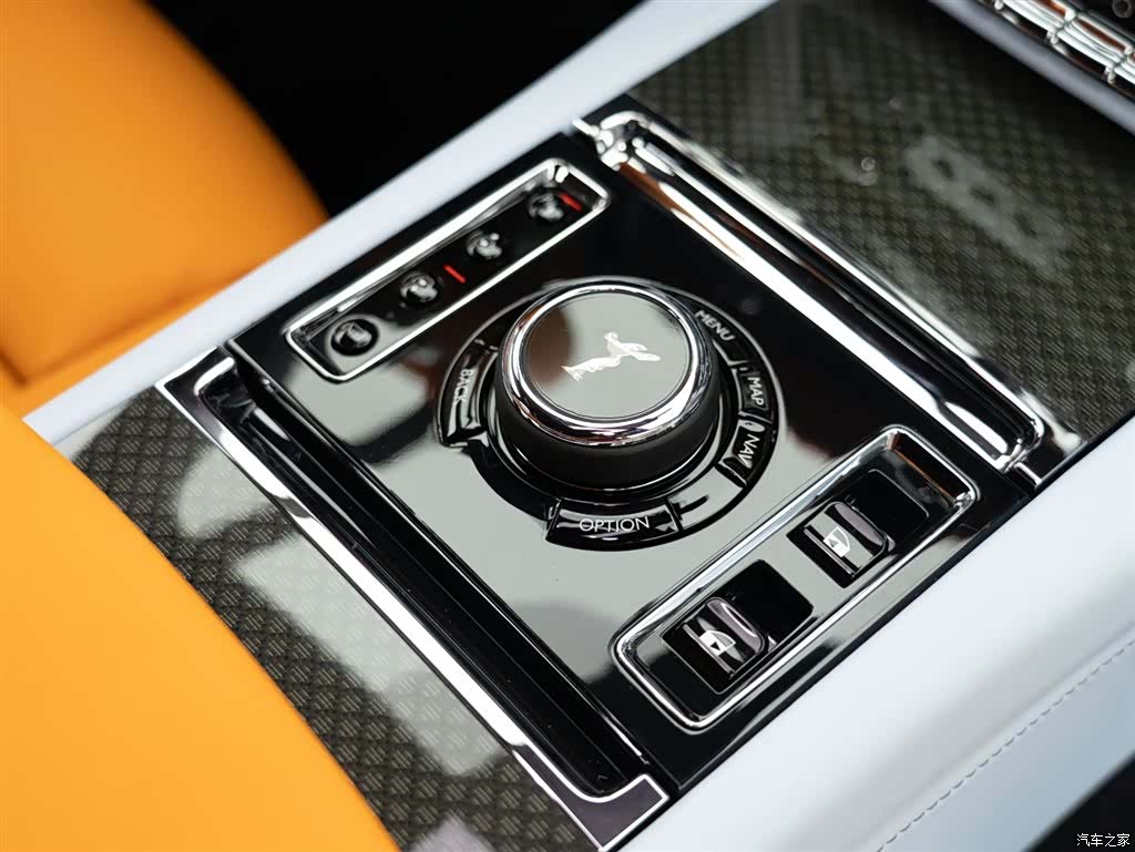 Rolls-Royce Ghost, 2023 25