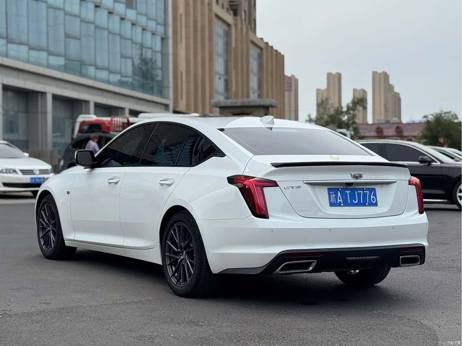 Cadillac CT5, 2023 все фото