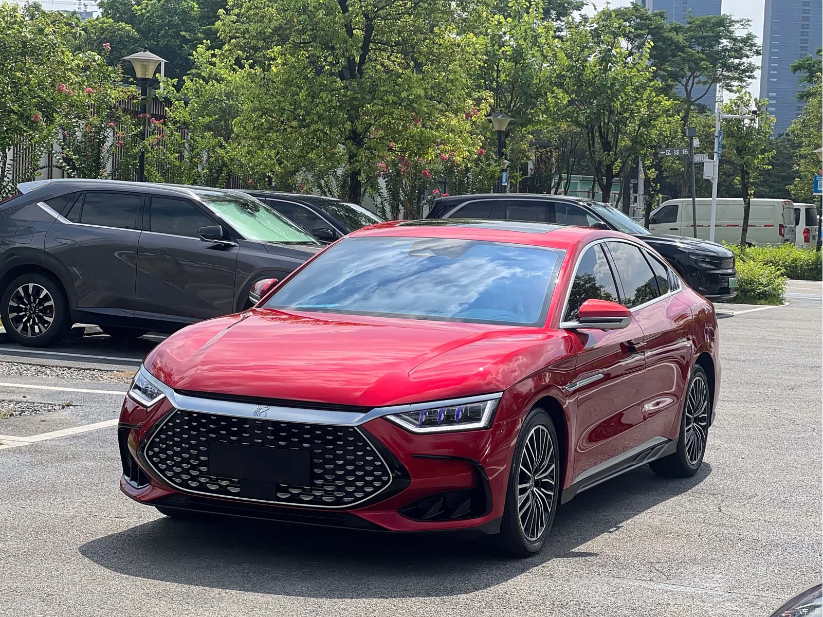 BYD Han, 2022 1