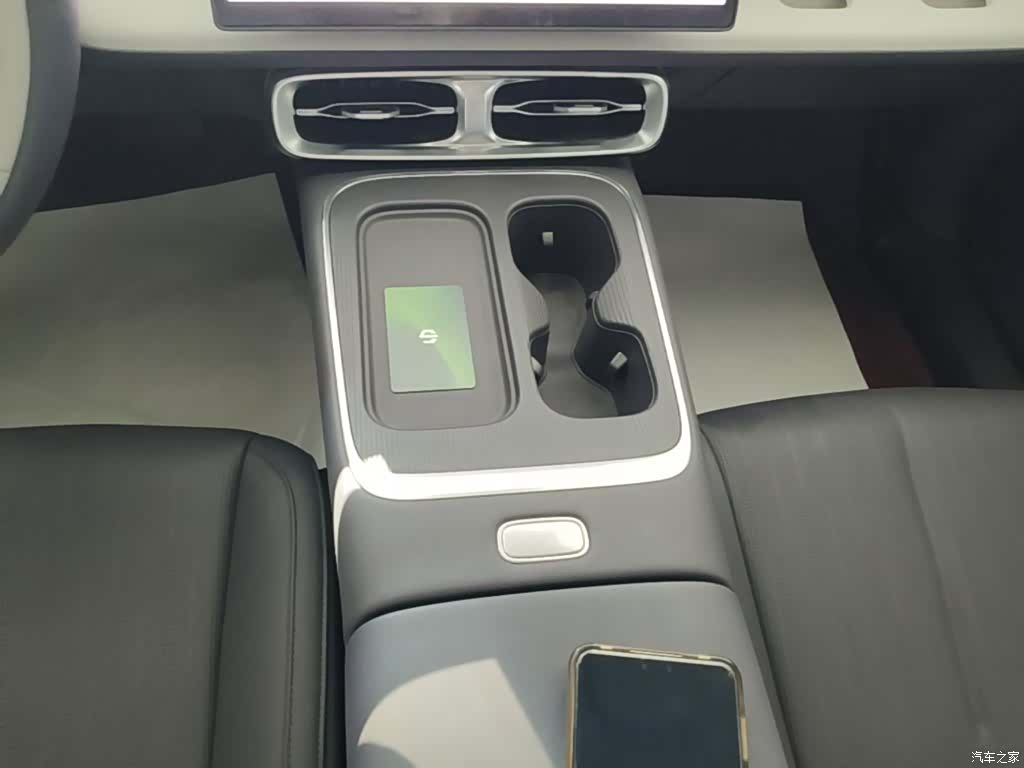 Leapmotor B01, 2026 14