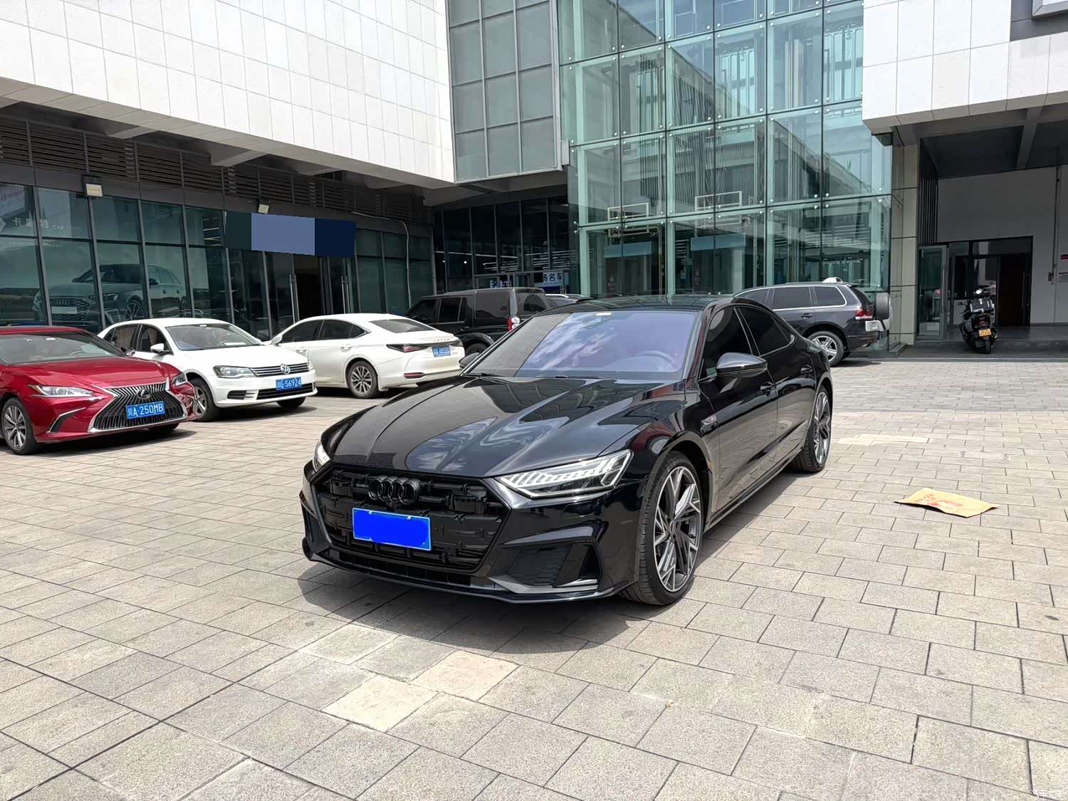Audi A7L, 2024 1