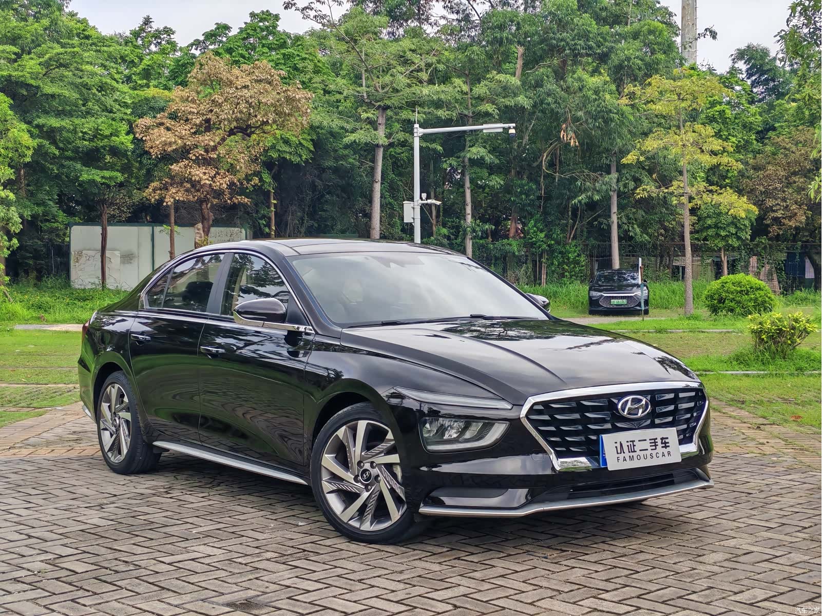 Hyundai LUX, 2021 3