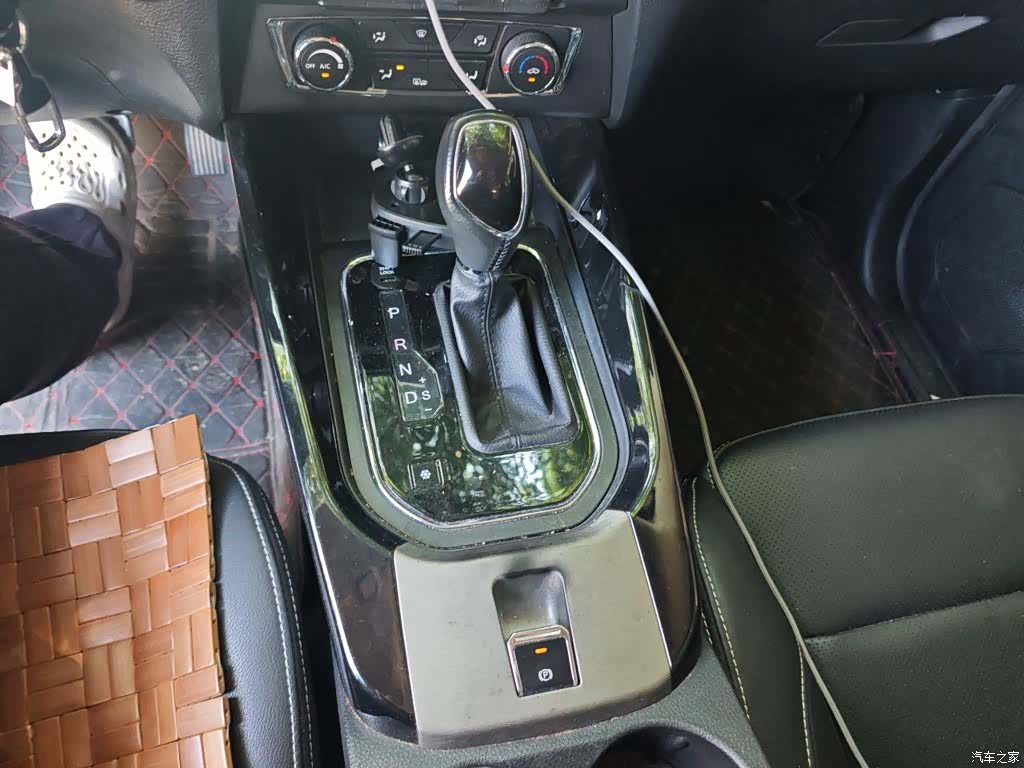 DongFeng S560, 2020 11