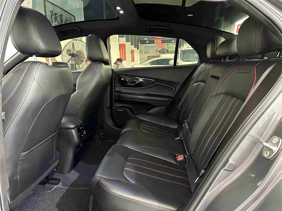 Trumpchi Shadow Leopard