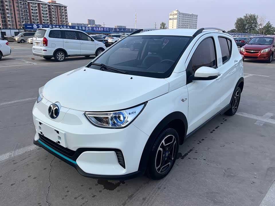 BAIC EC3