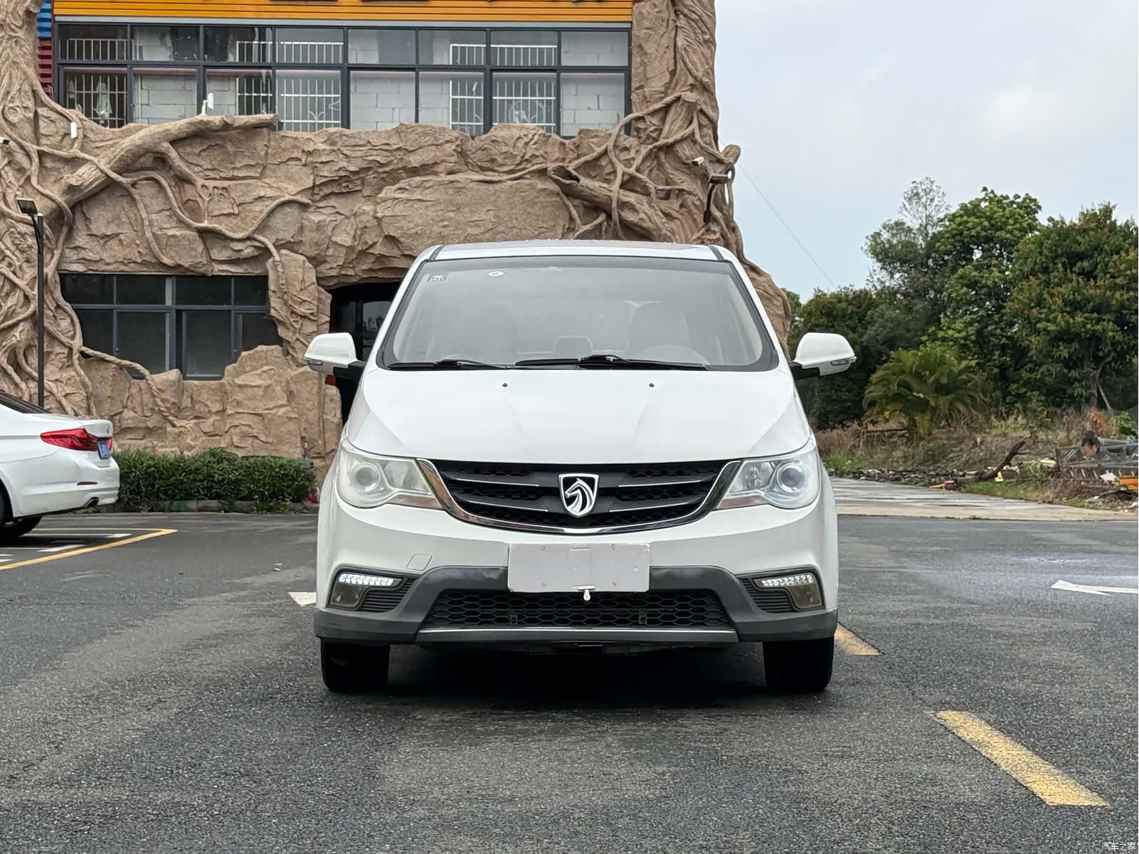 Wuling 730, 2015 3