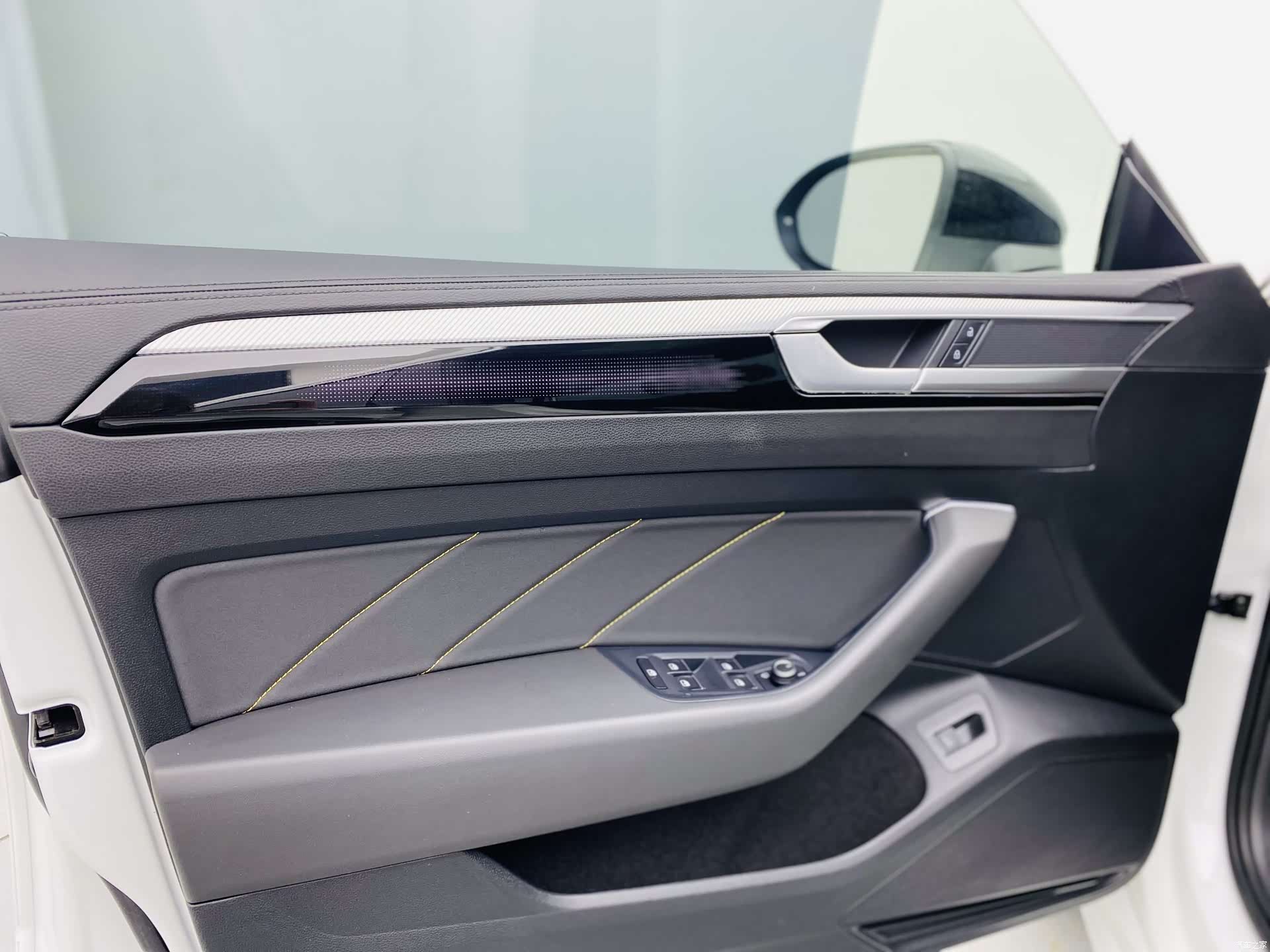Volkswagen CC, 2024 13