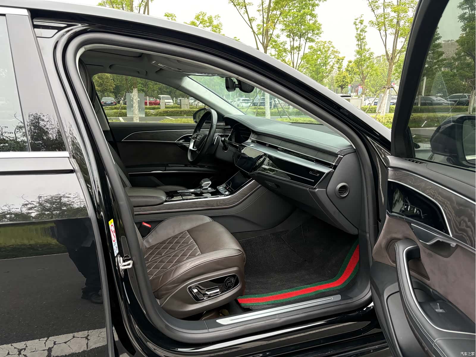 Audi A8L, 2023 12