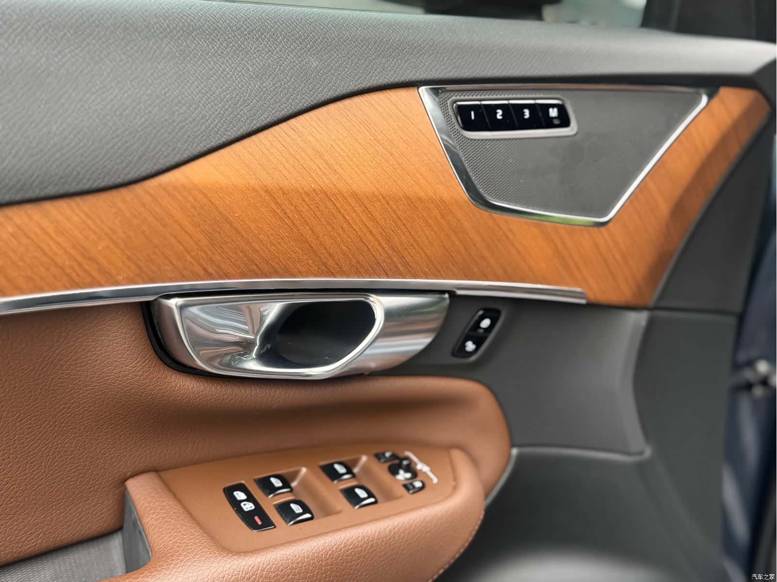 Volvo XC90, 2021 21