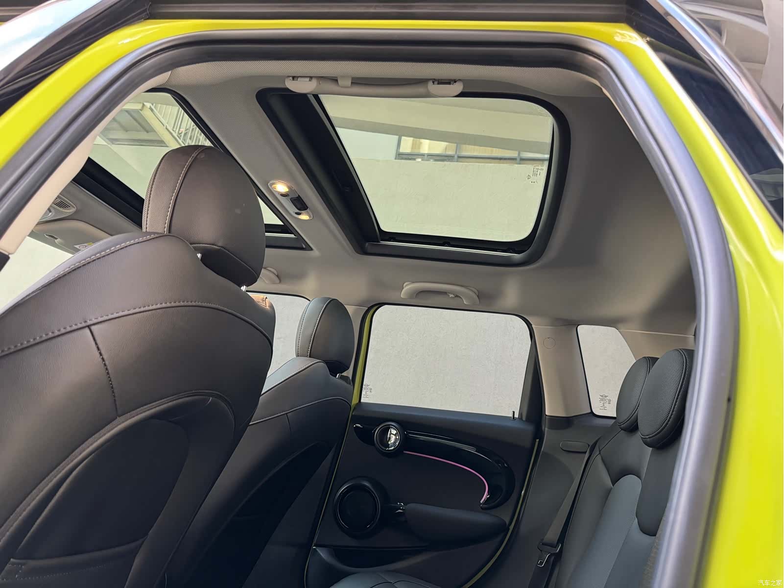 Mini Cooper, 2023 18