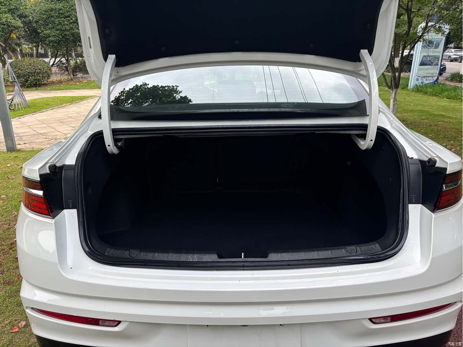 Geely Preface, 2023 15