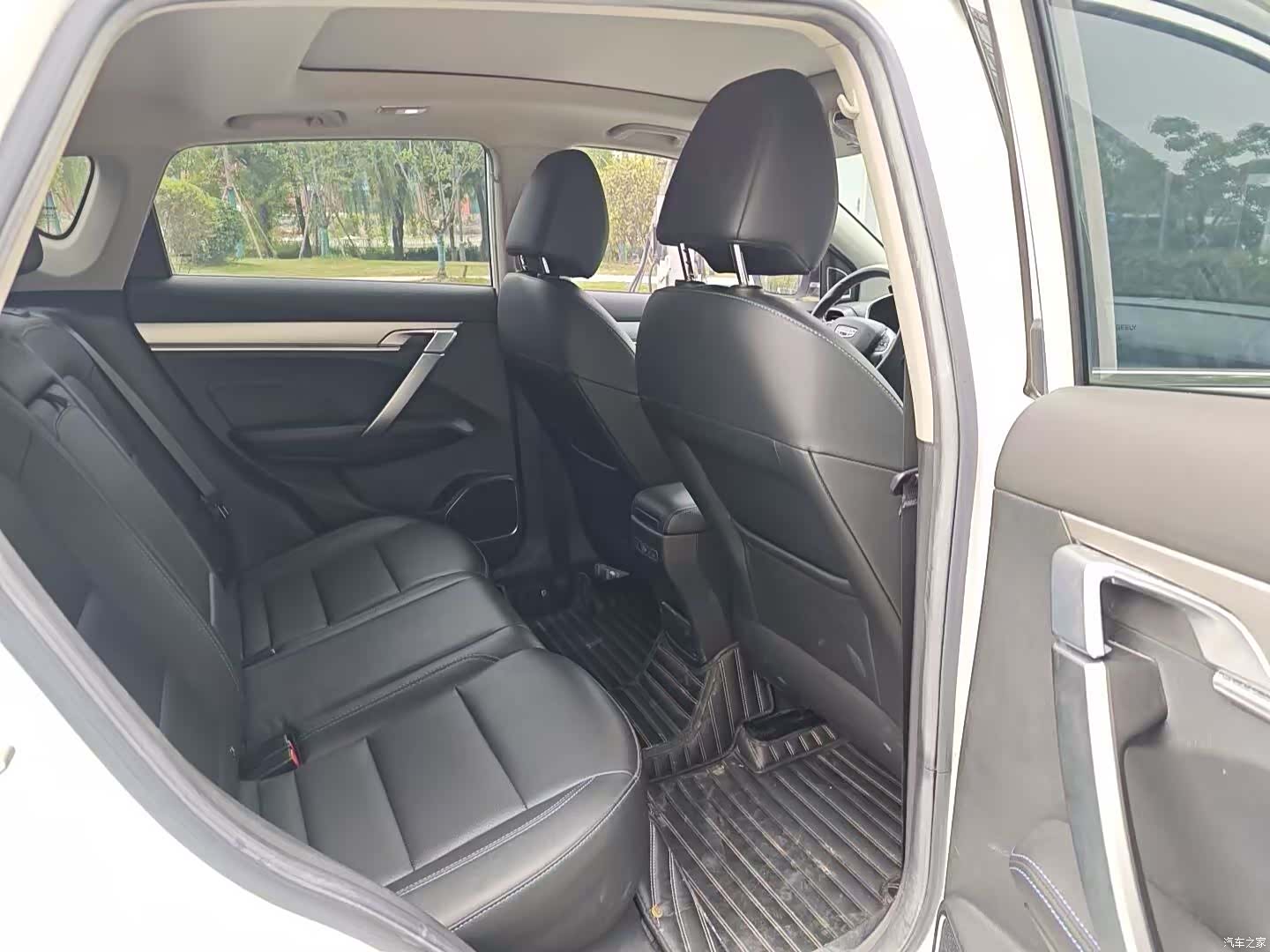 Geely Coolray, 2021 7