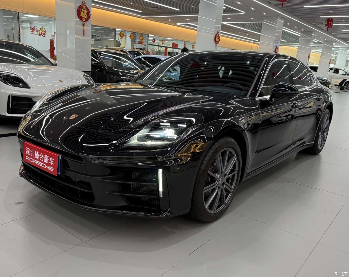 Porsche Panamera, 2026 1