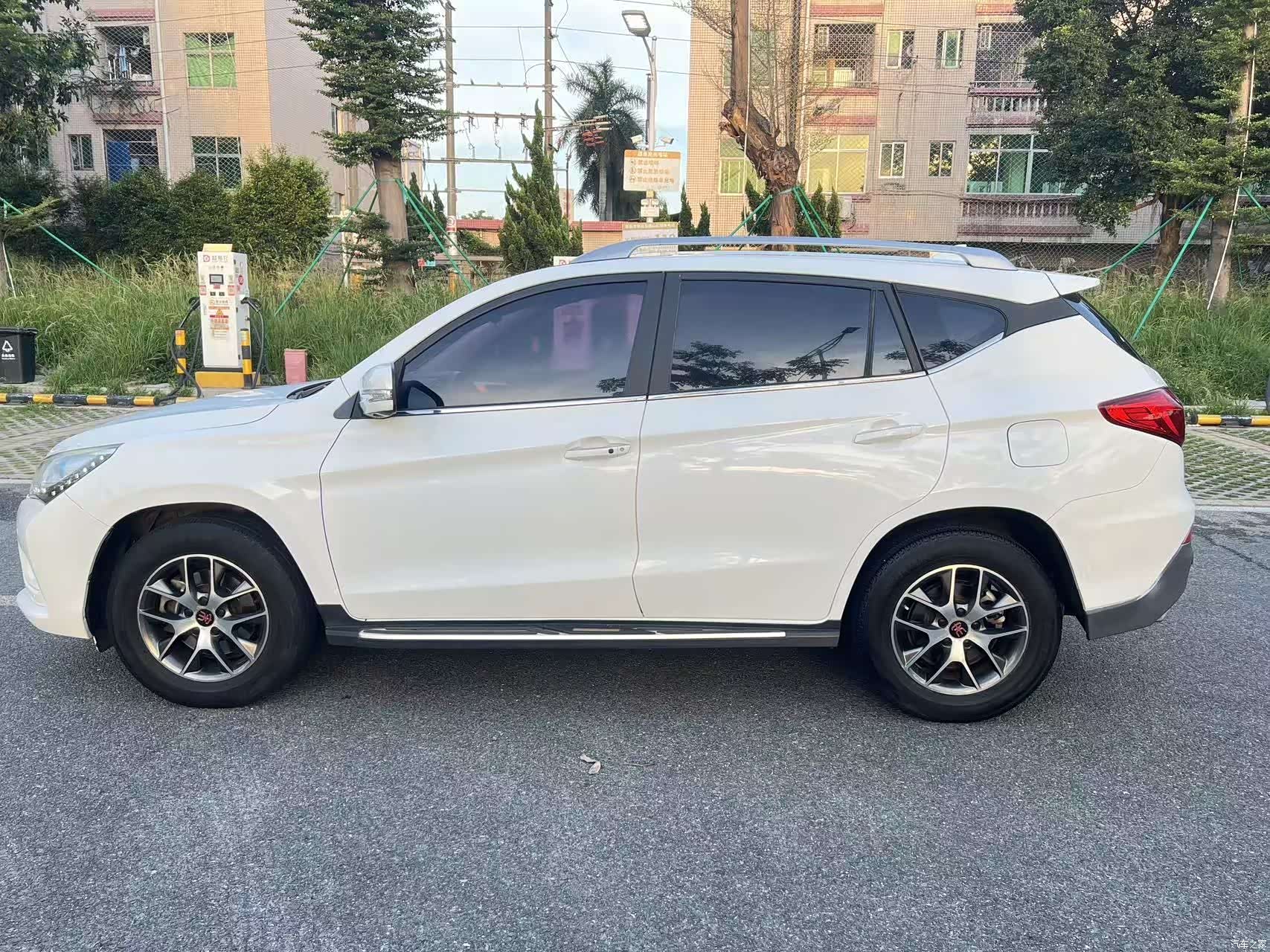 BYD Song, 2017 7