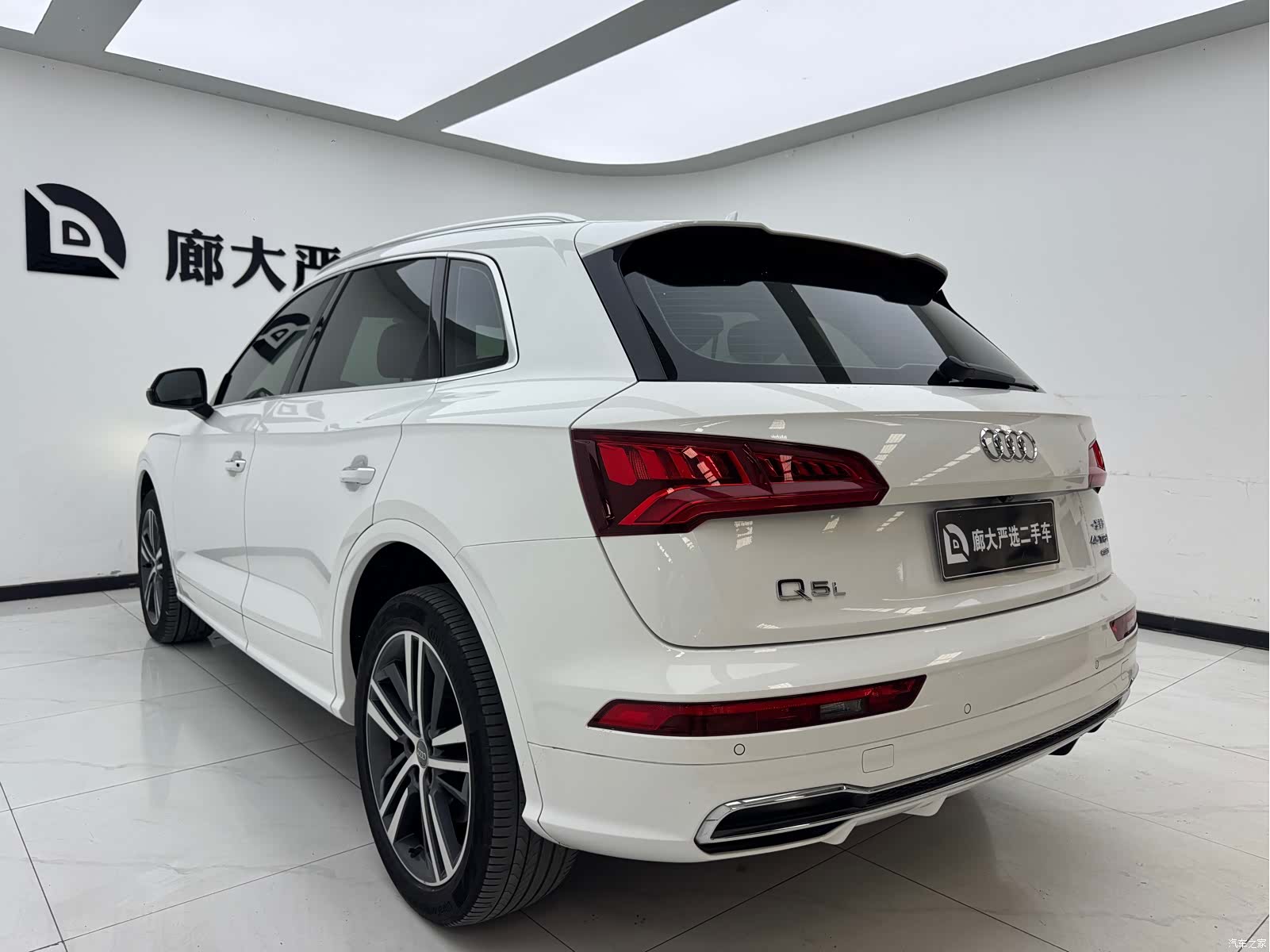 Audi Q5L, 2019 все фото