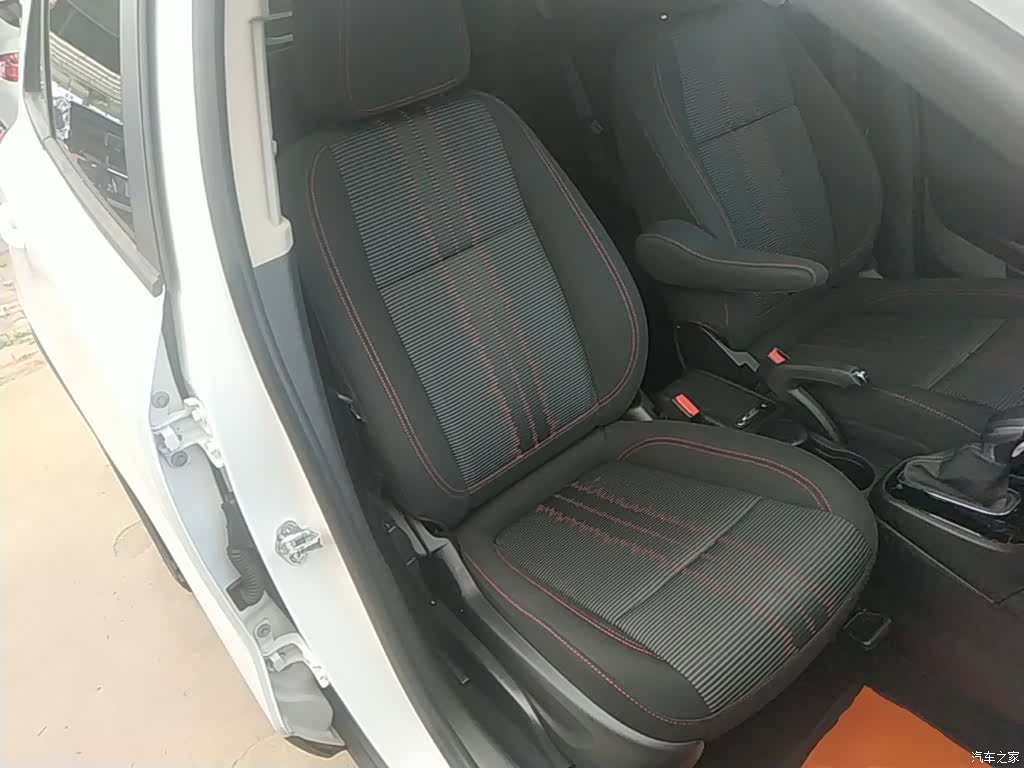 Buick Encore, 2019 25