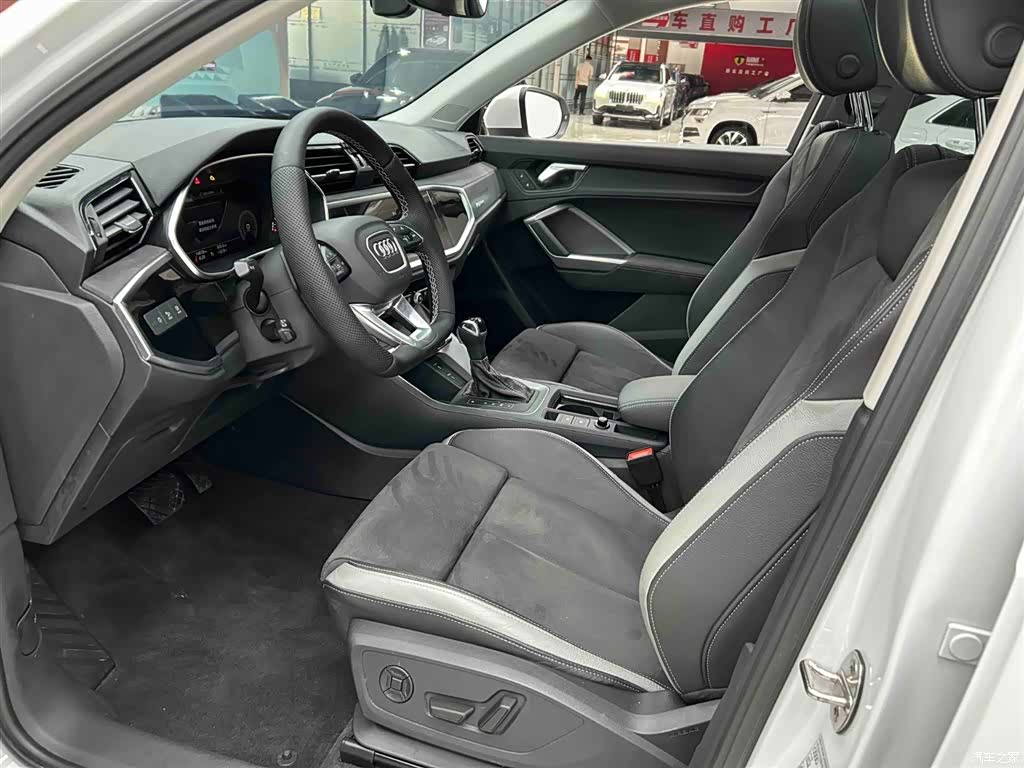 Audi Q3, 2026 11