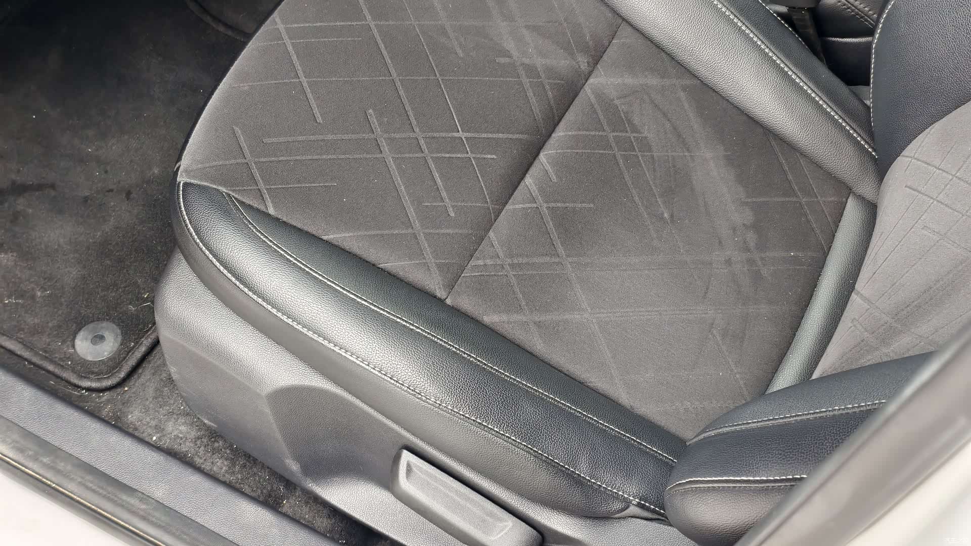 Ford V, 2020 25