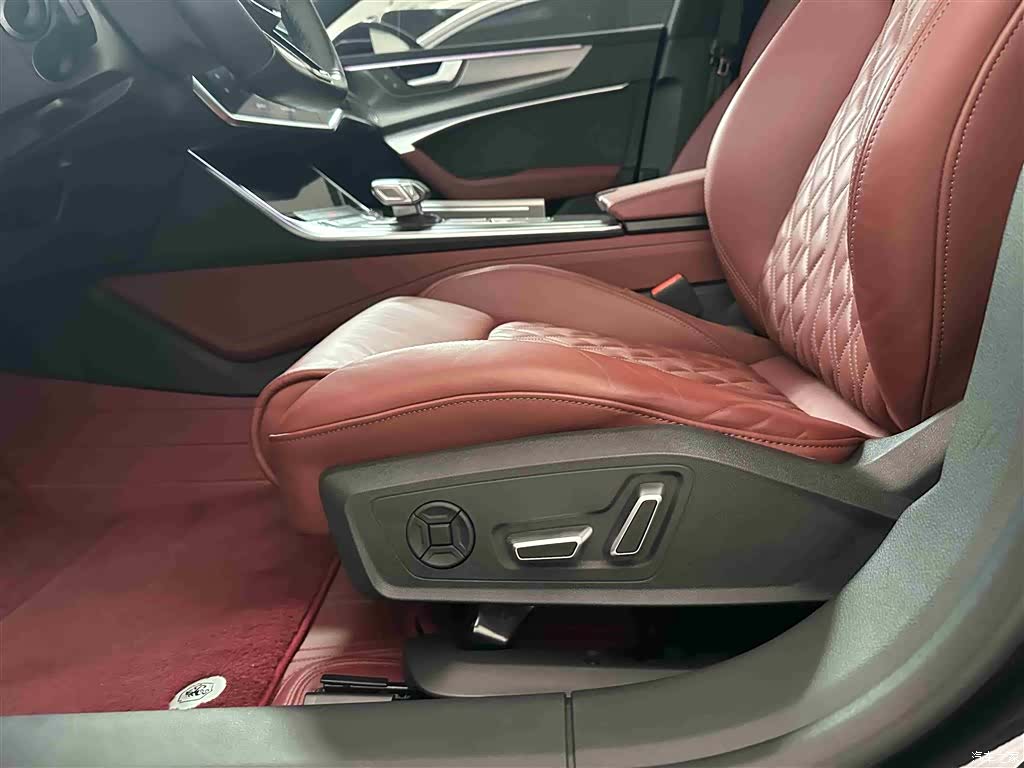Audi A7L, 2025 7