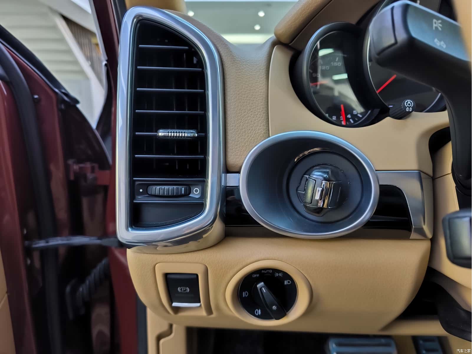 Porsche Cayenne, 2013 26