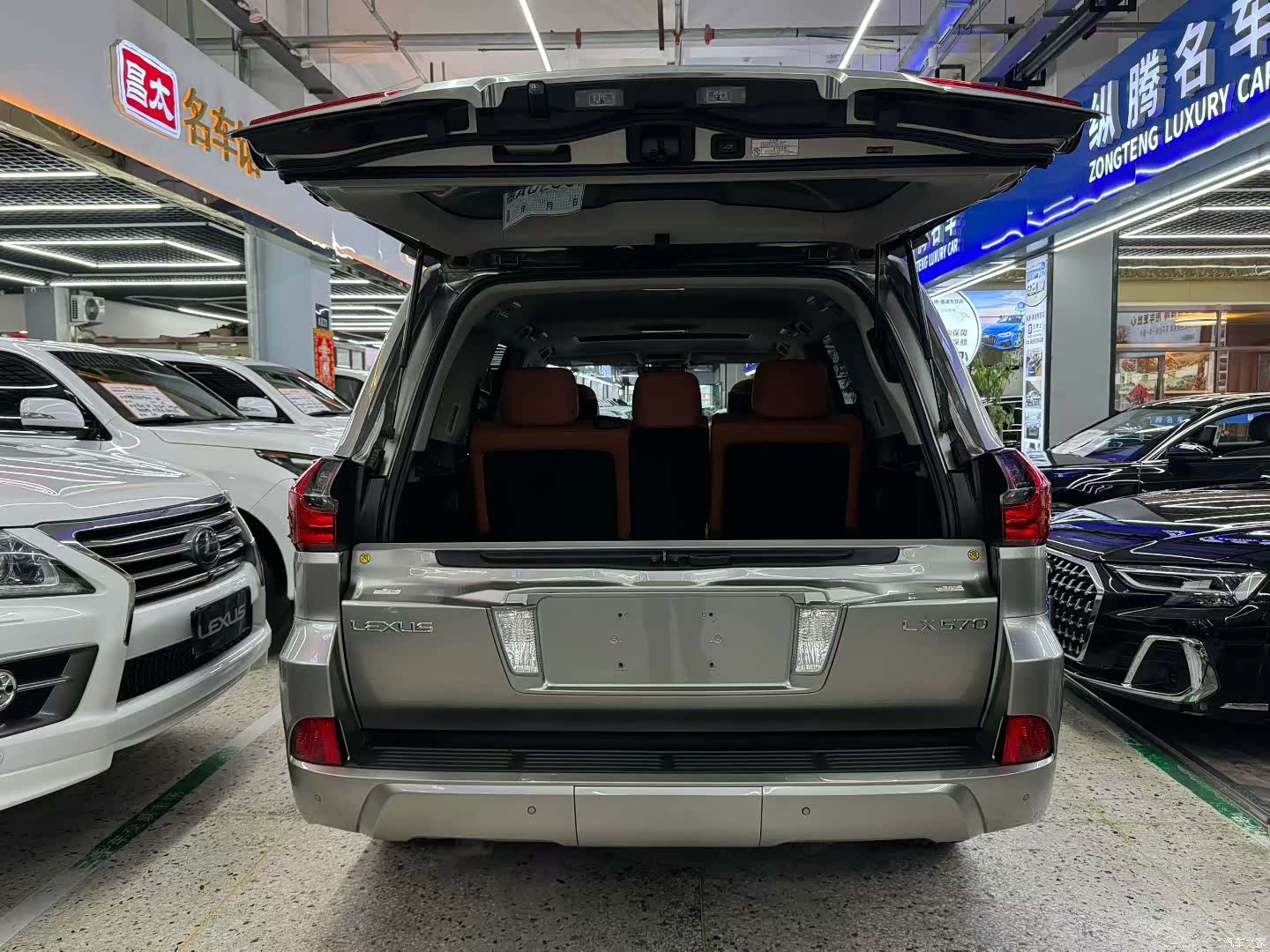Lexus LX, 2016 8