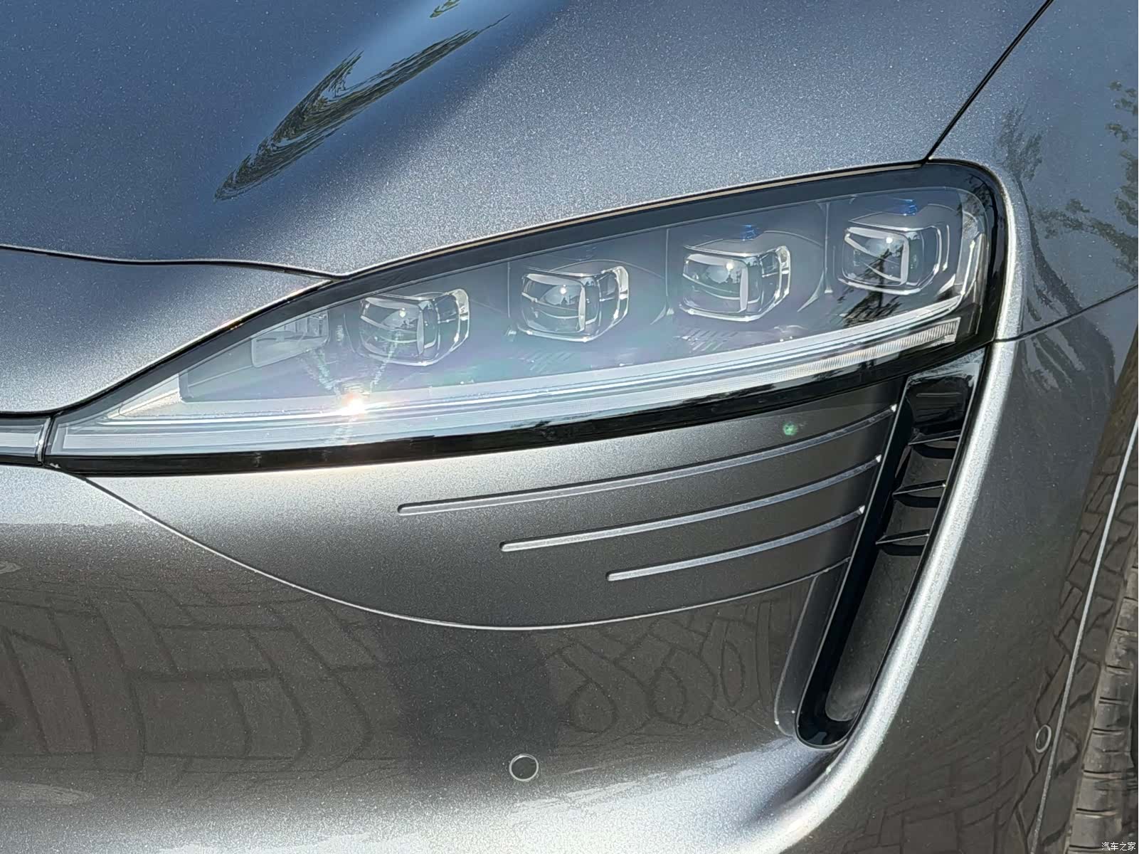 Luxeed R7, 2025 21