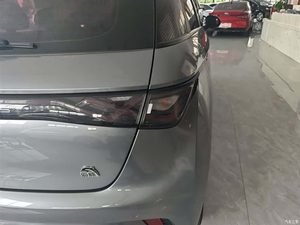 BYD Dolphin, 2023 8