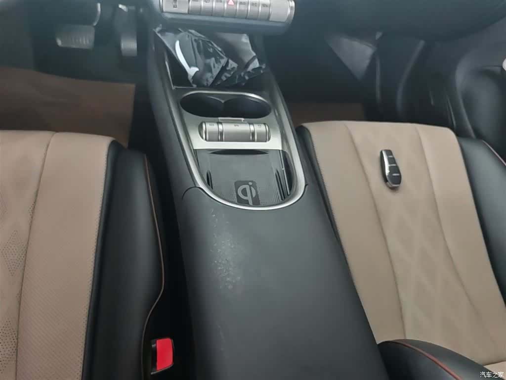 BYD Dolphin, 2023 14