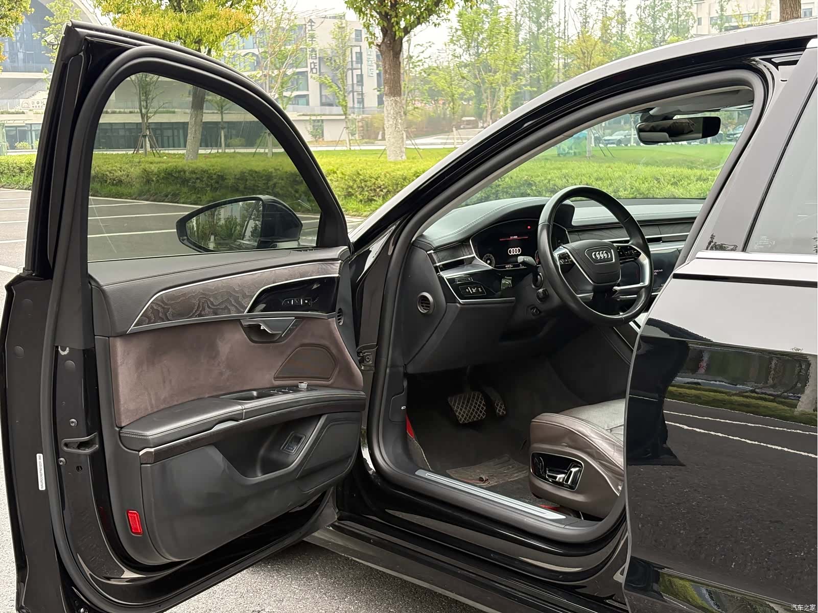 Audi A8L, 2023 7