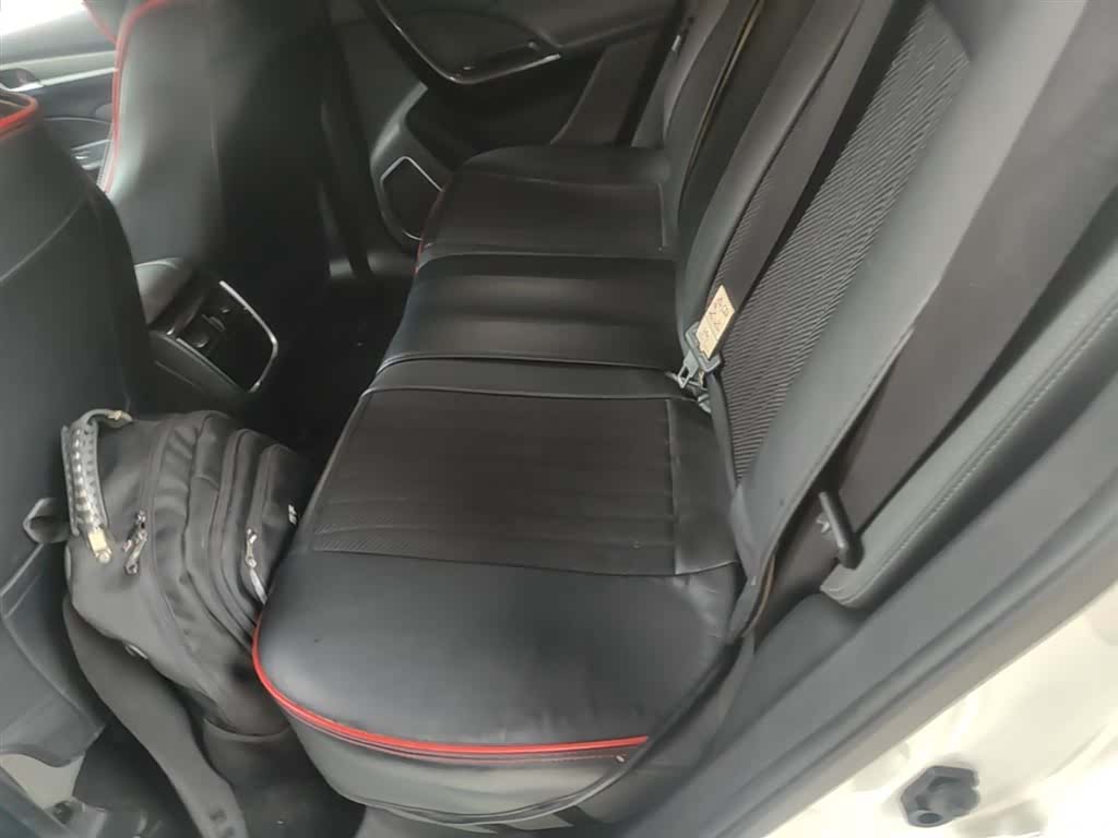 DongFeng AX7, 2019 17