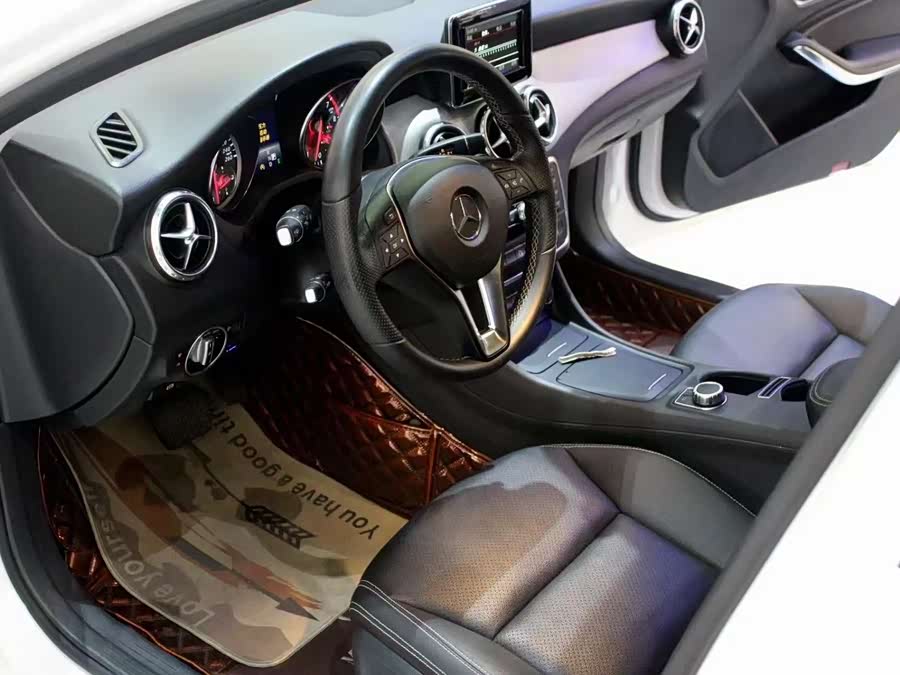 Mercedes-Benz GLA 2015, фото 8