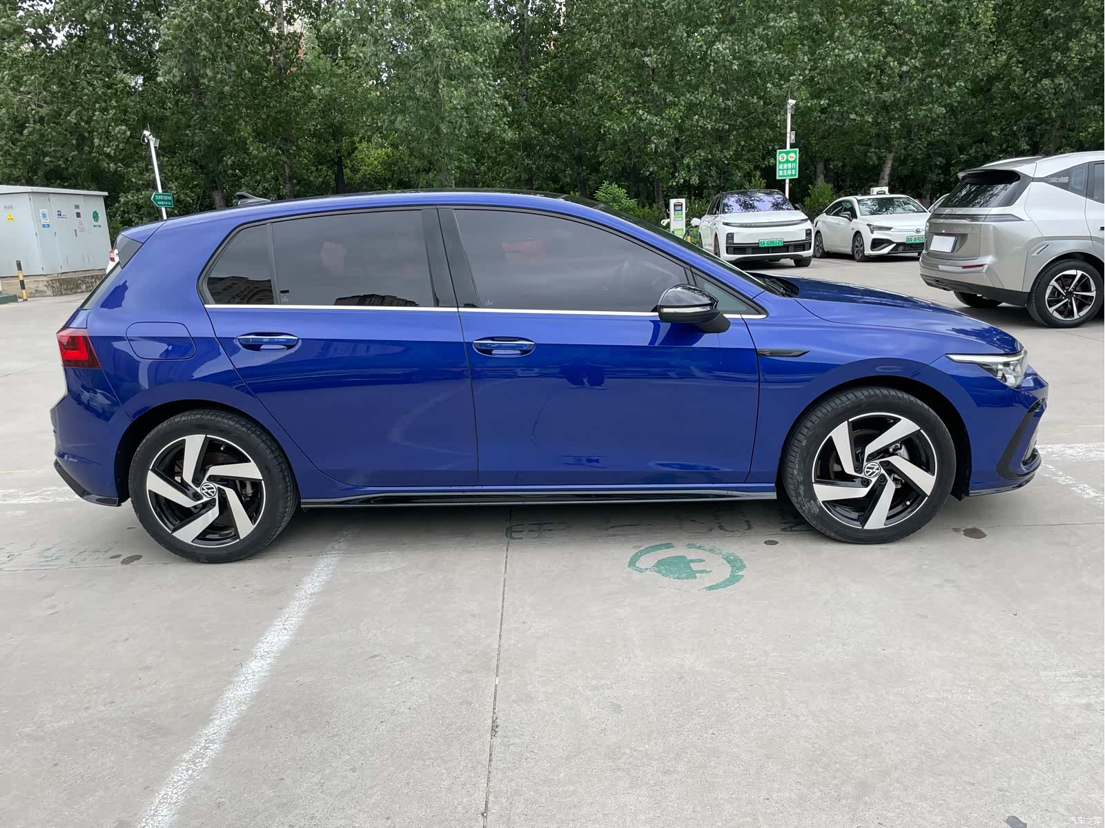Volkswagen Golf, 2023 4