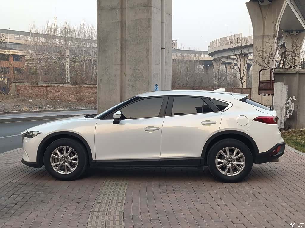 Mazda CX-4, 2016 6